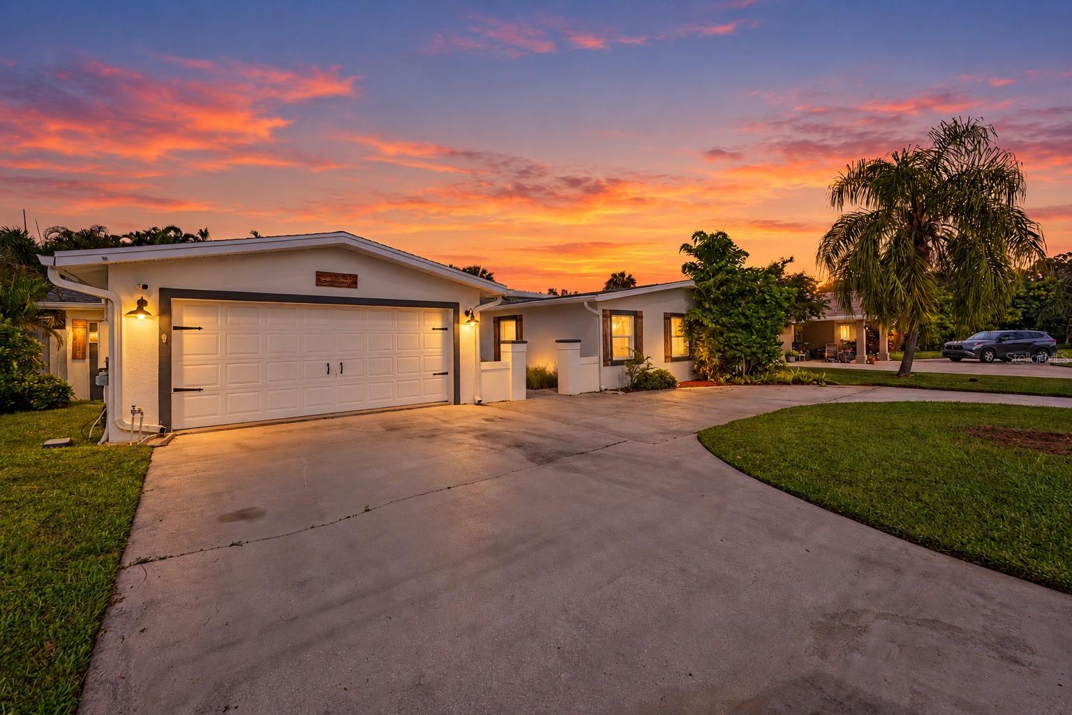 3936 E EDEN ROC CIR #1