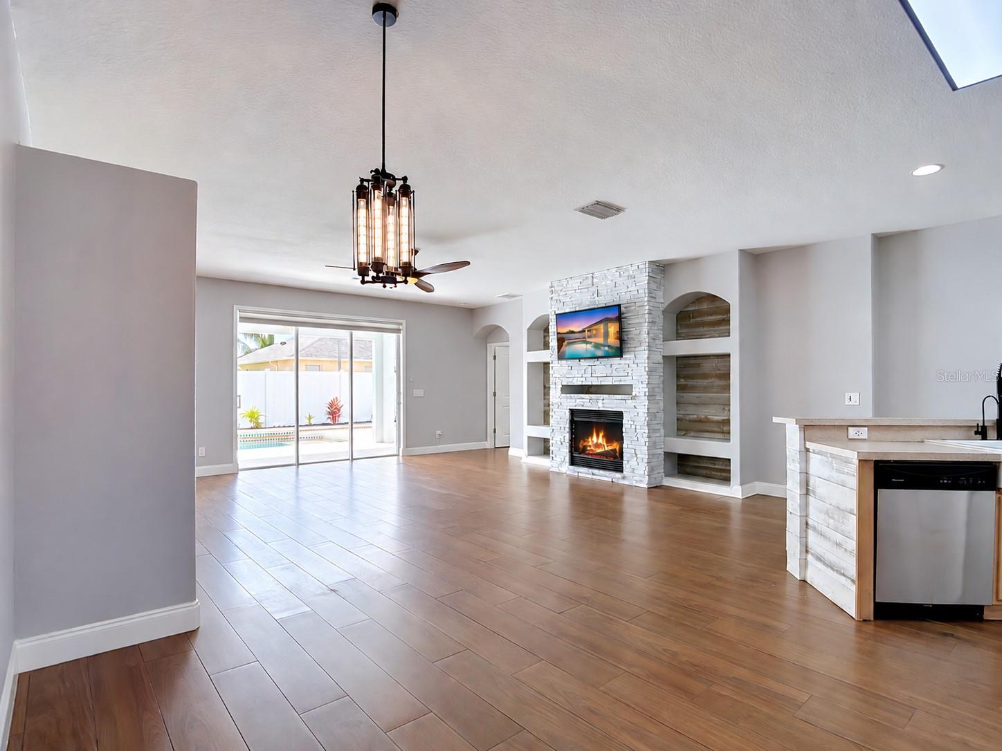18316 CYPRESS HAVEN DR