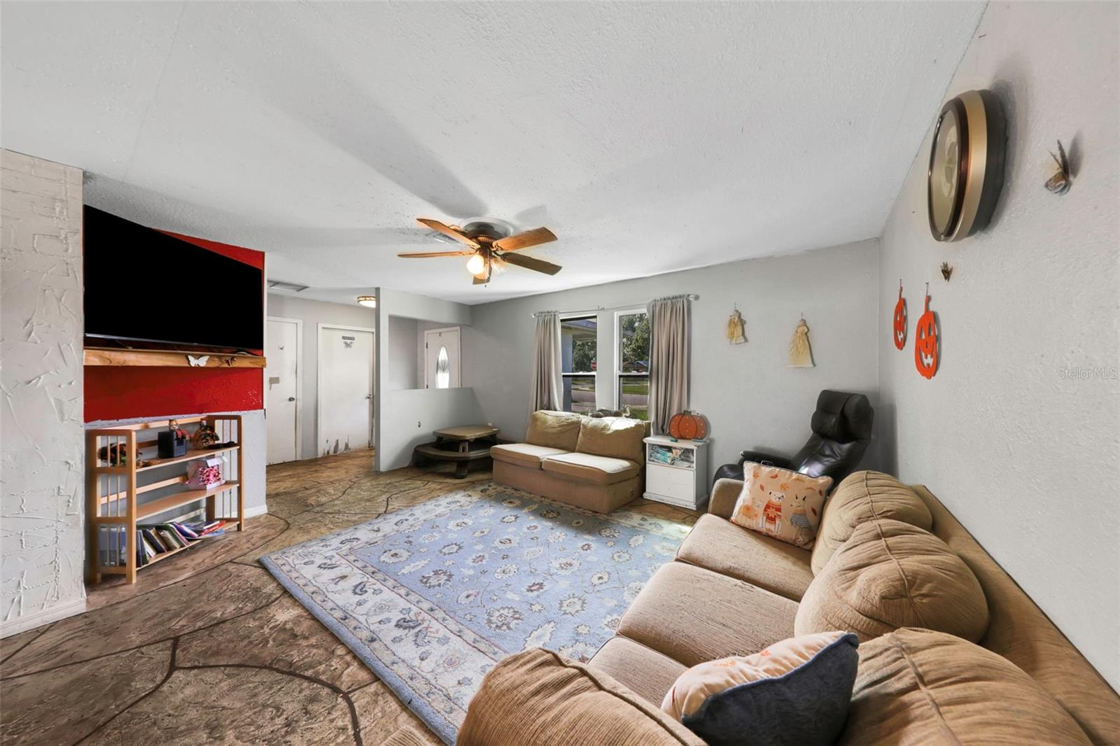 12023 MAHOGANY DR
