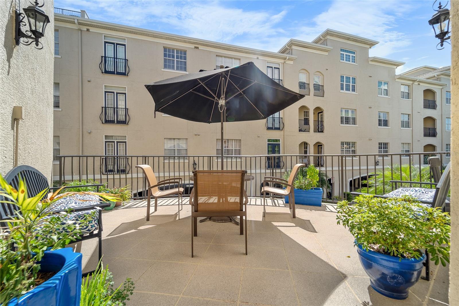 501 KNIGHTS RUN AVE #2324