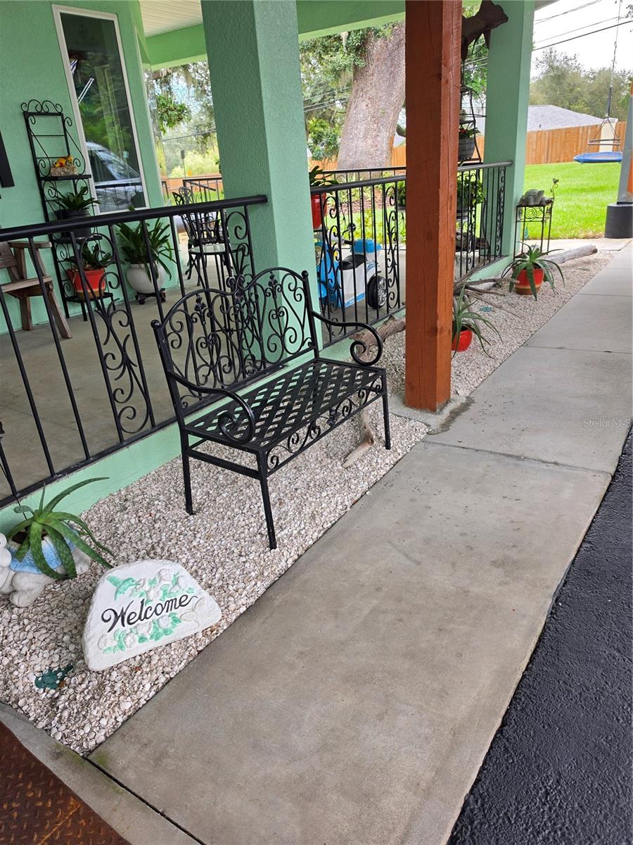390 HENDERSON AVE