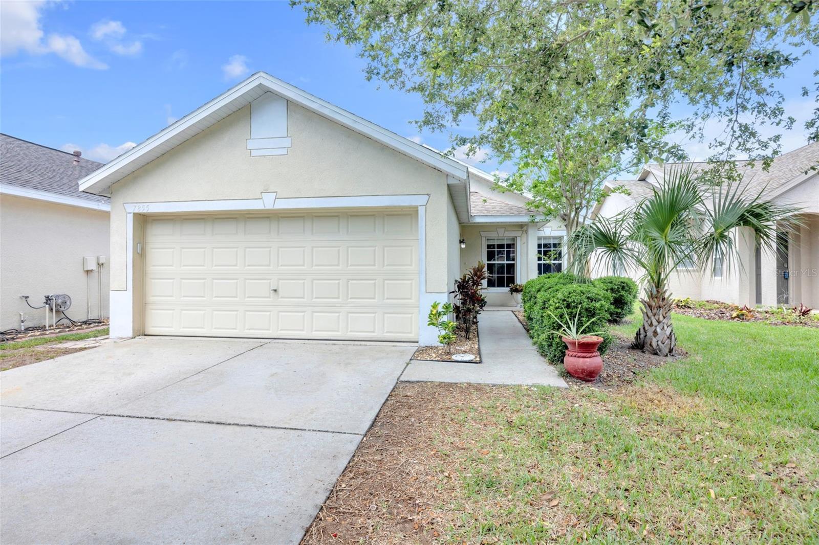 7855 Bristol Park Dr, Apollo Beach