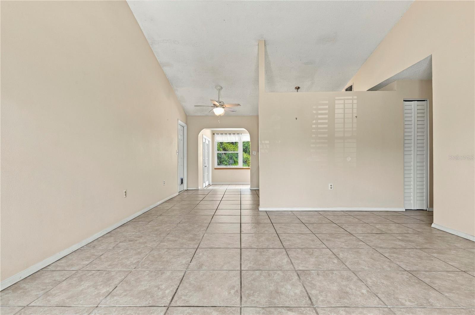 3431 VAN NUYS LOOP