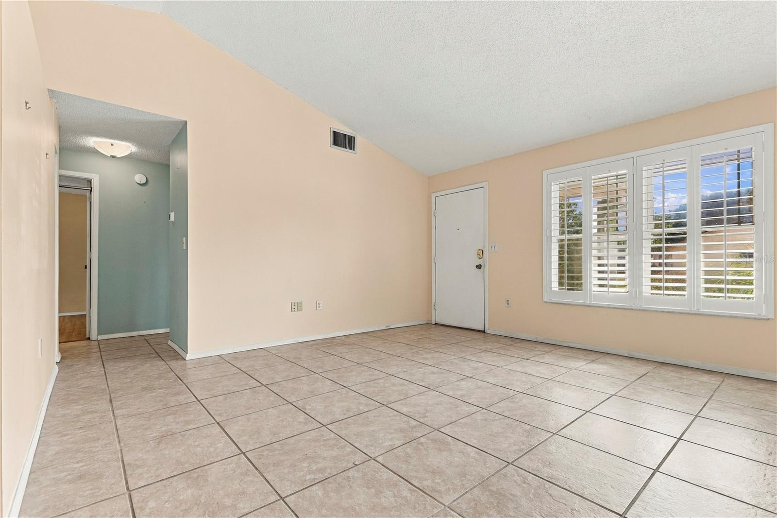 3431 VAN NUYS LOOP