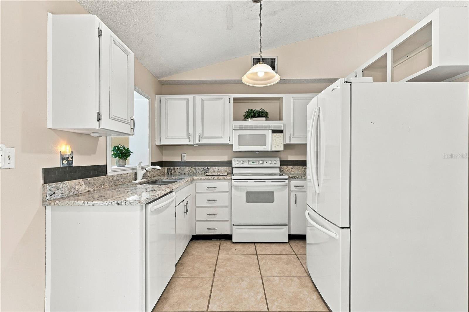 3431 VAN NUYS LOOP