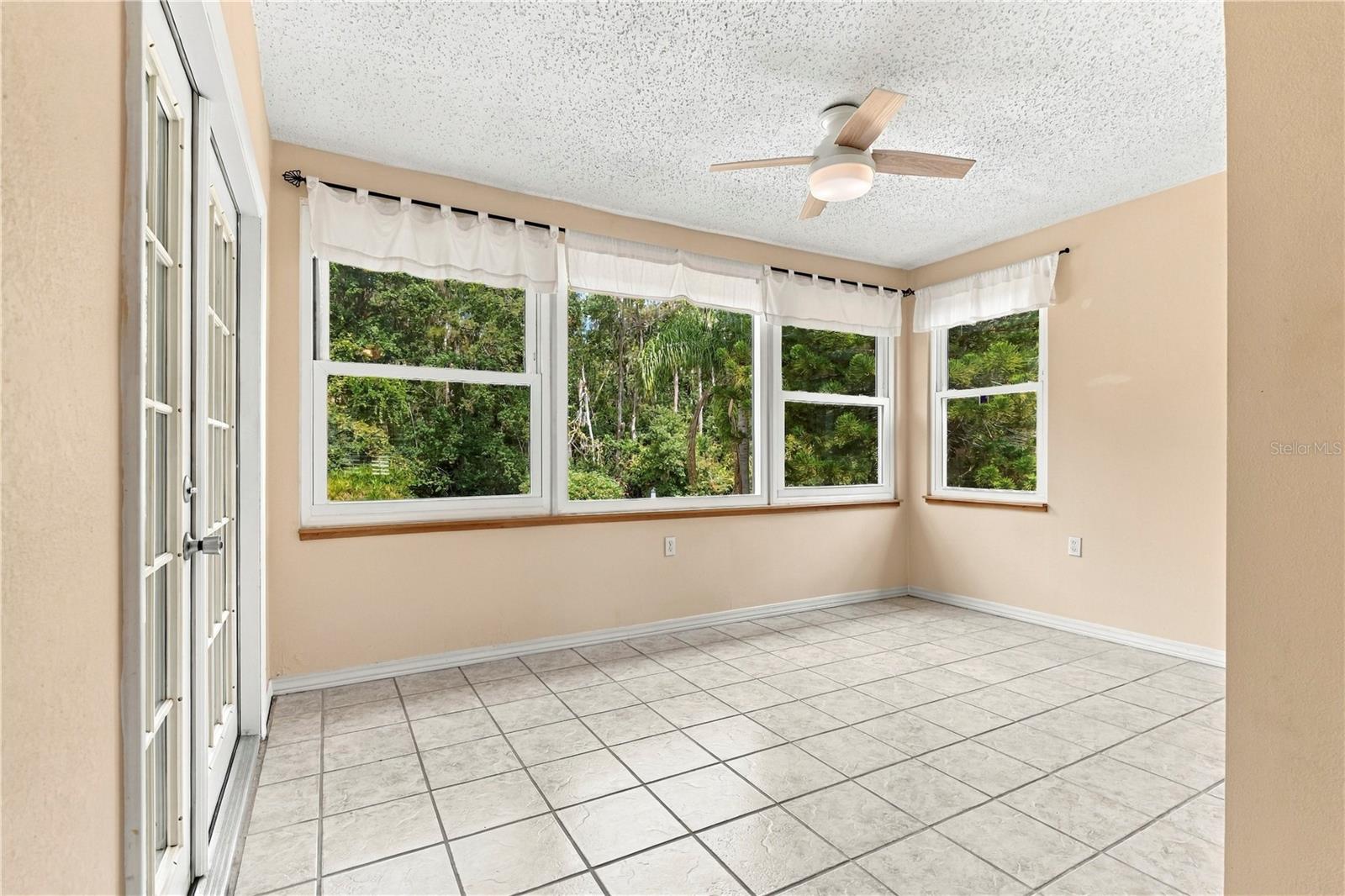3431 VAN NUYS LOOP