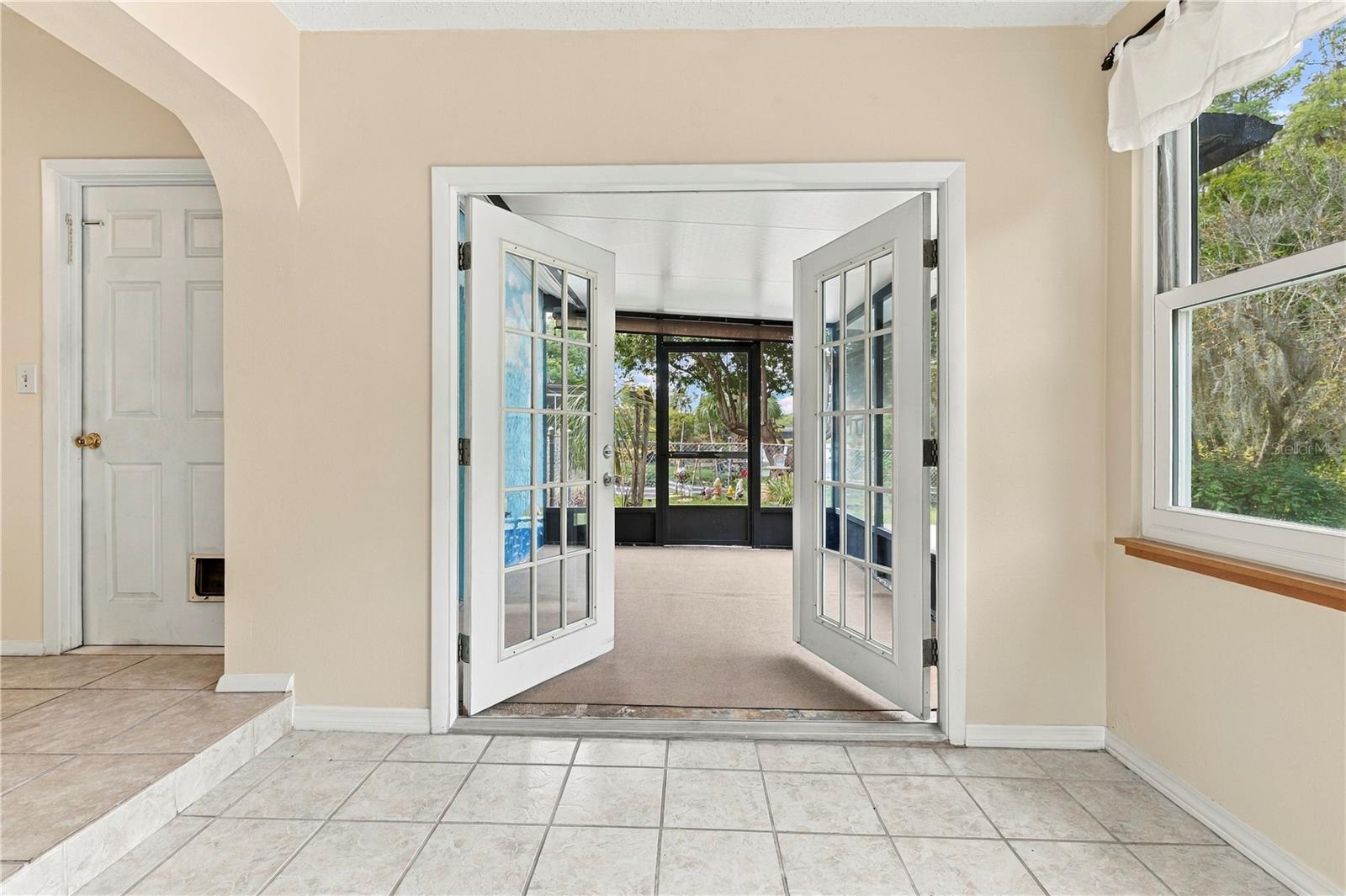 3431 VAN NUYS LOOP