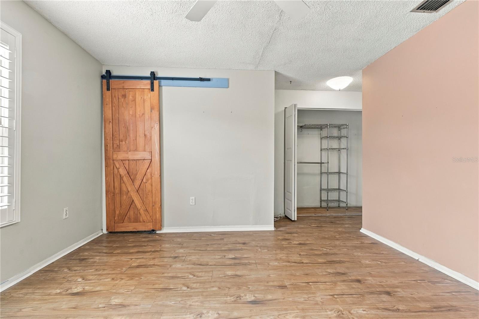 3431 VAN NUYS LOOP