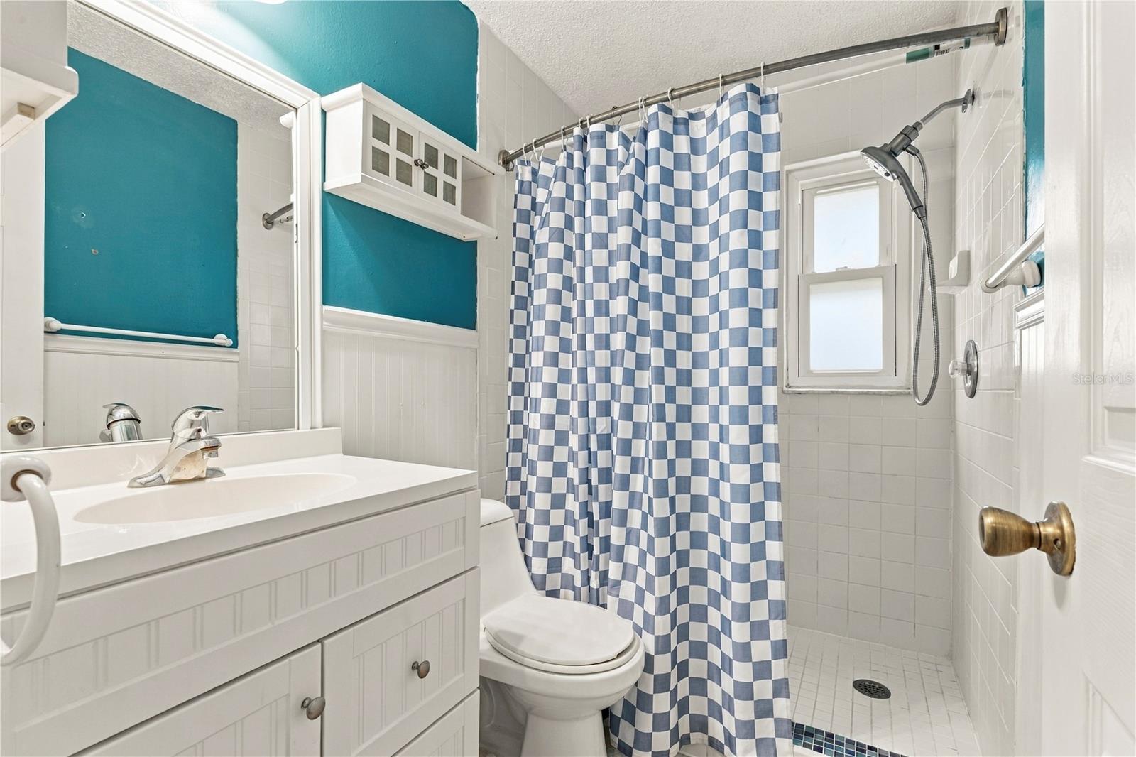 3431 VAN NUYS LOOP