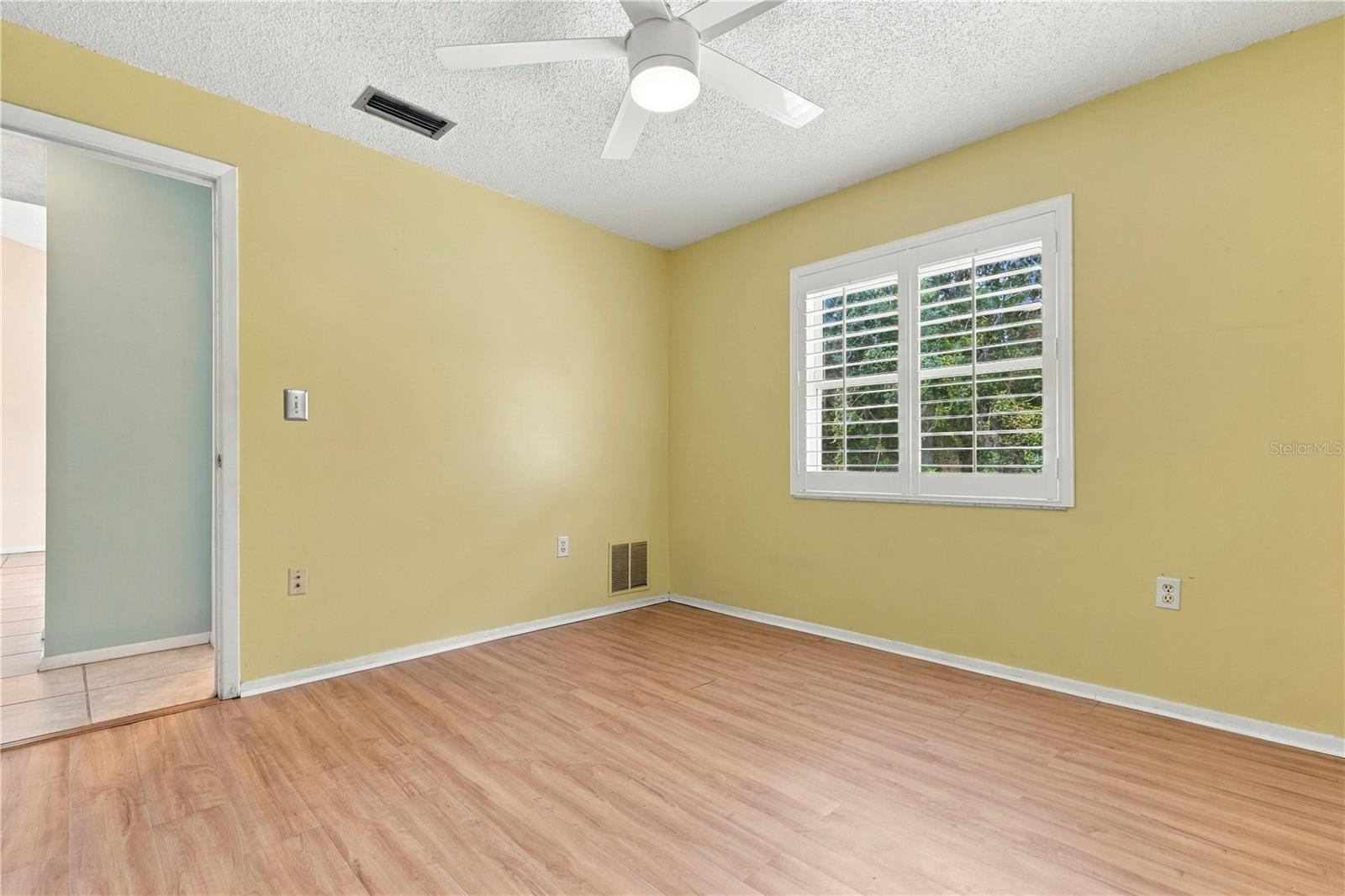 3431 VAN NUYS LOOP
