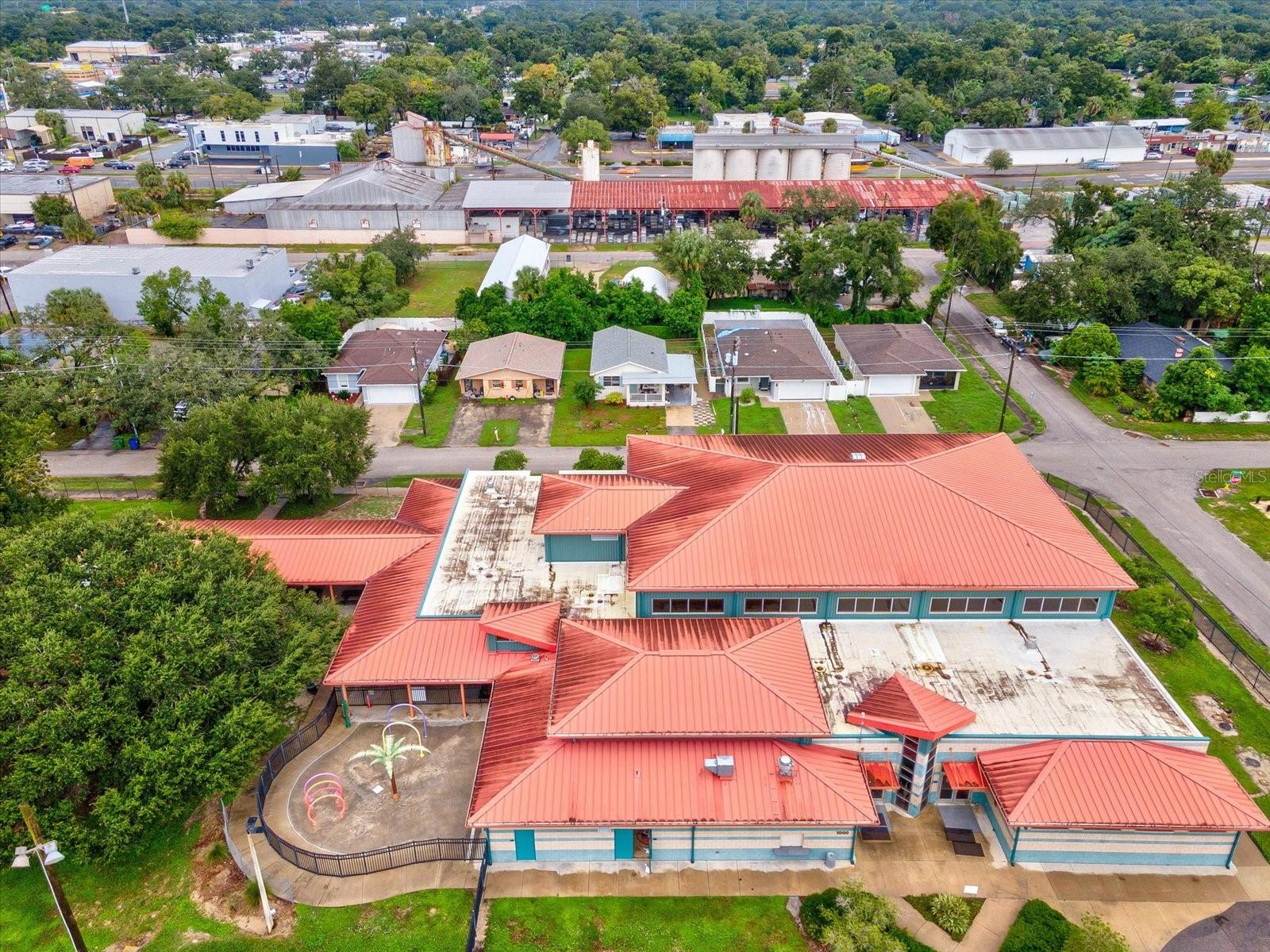 910 E ESKIMO AVE