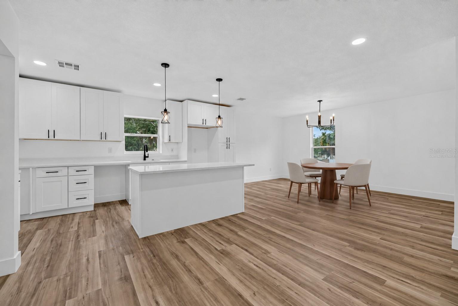 11317 SYLVAN GREEN LN