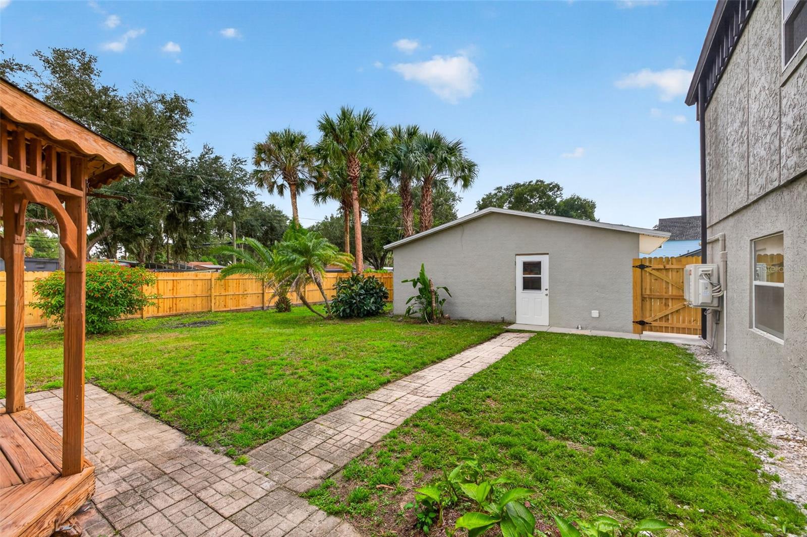 11317 SYLVAN GREEN LN