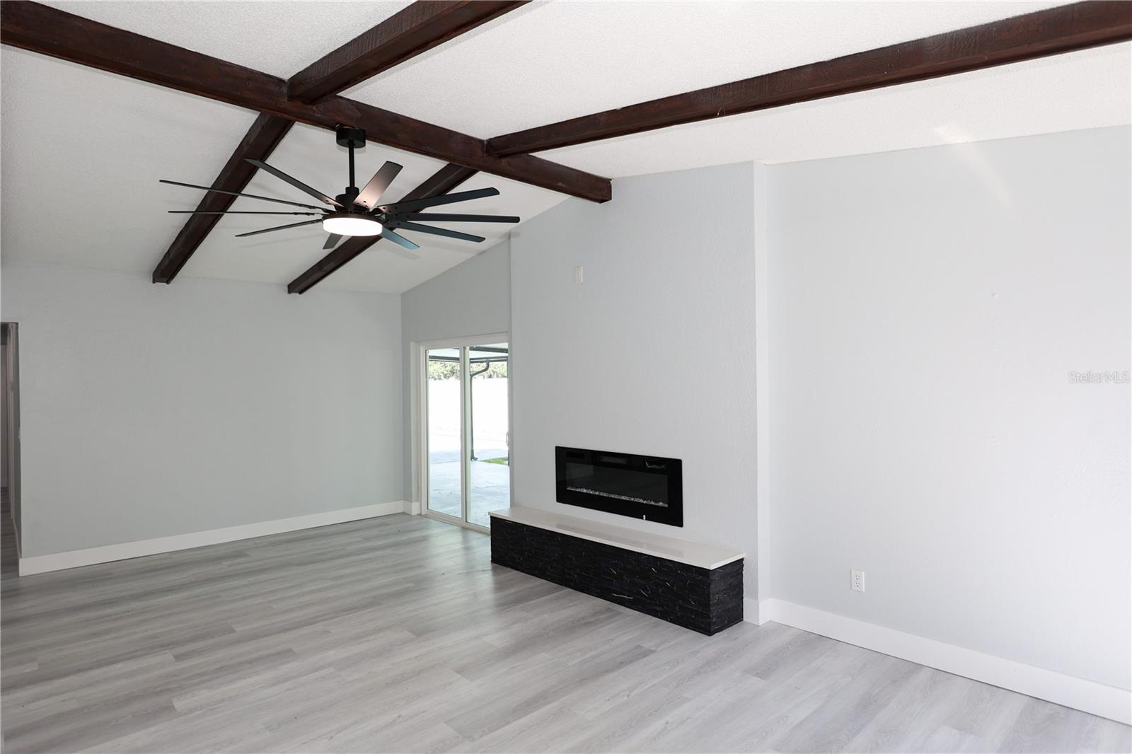 524 WYNNWOOD DR