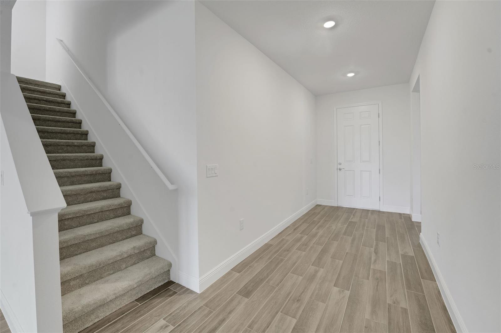 17546 VALLEYWOOD PKWY