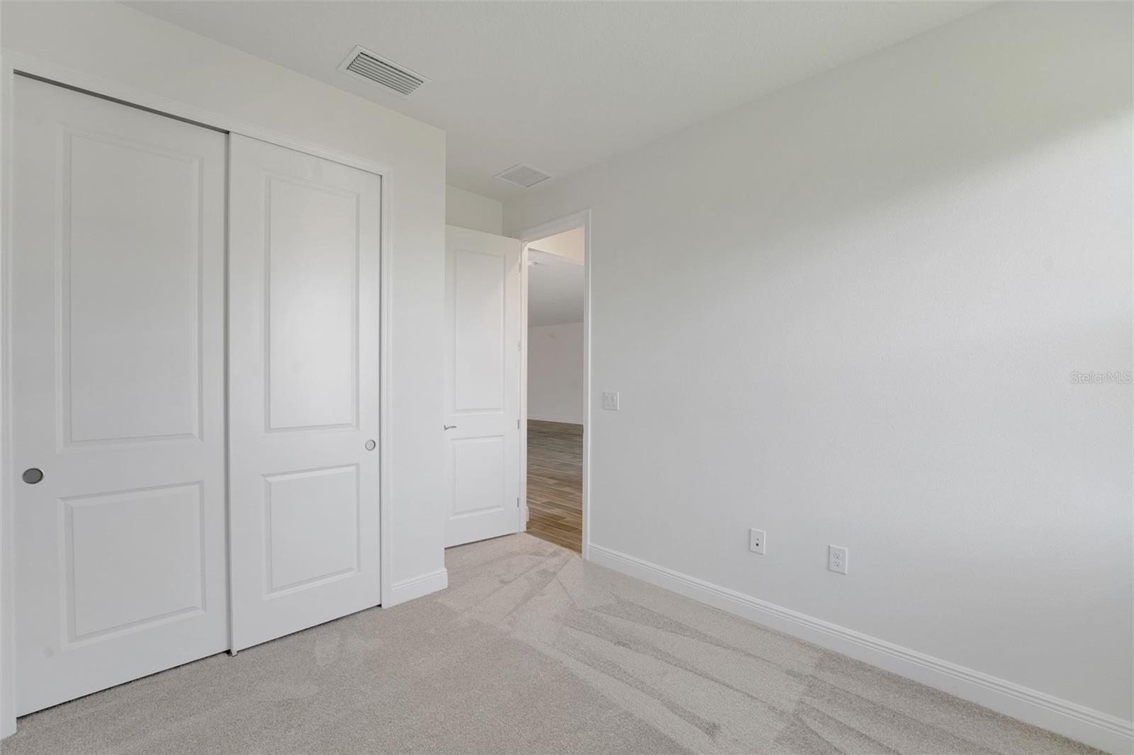 17546 VALLEYWOOD PKWY