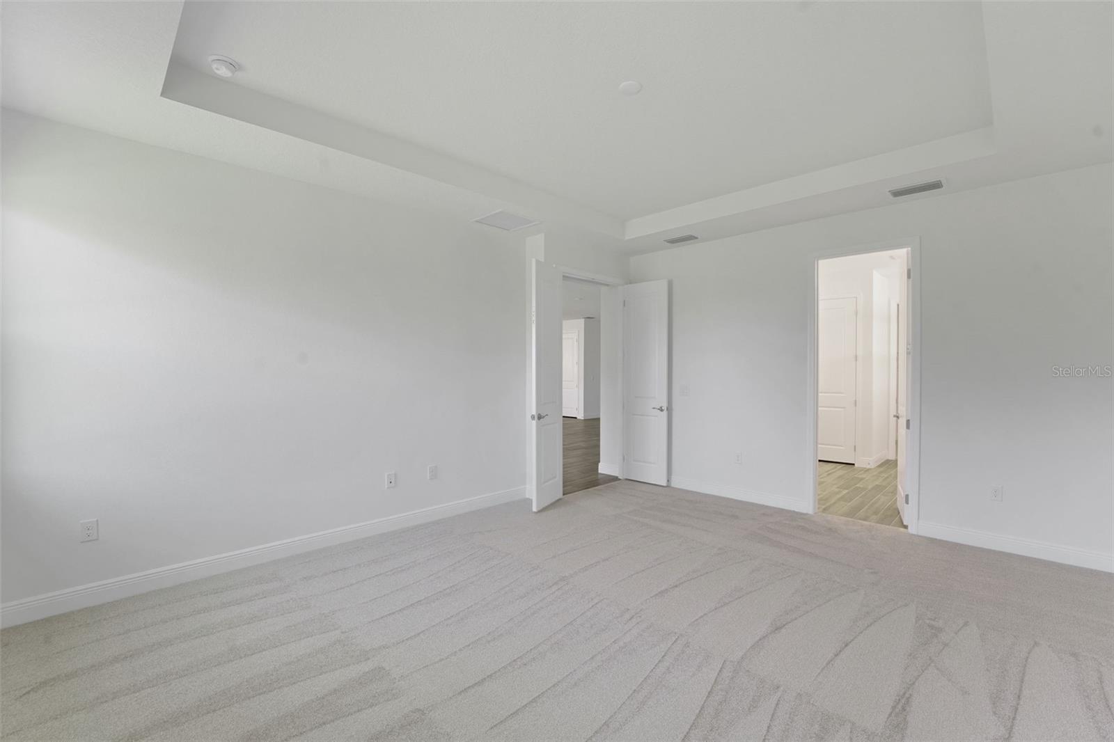 17546 VALLEYWOOD PKWY