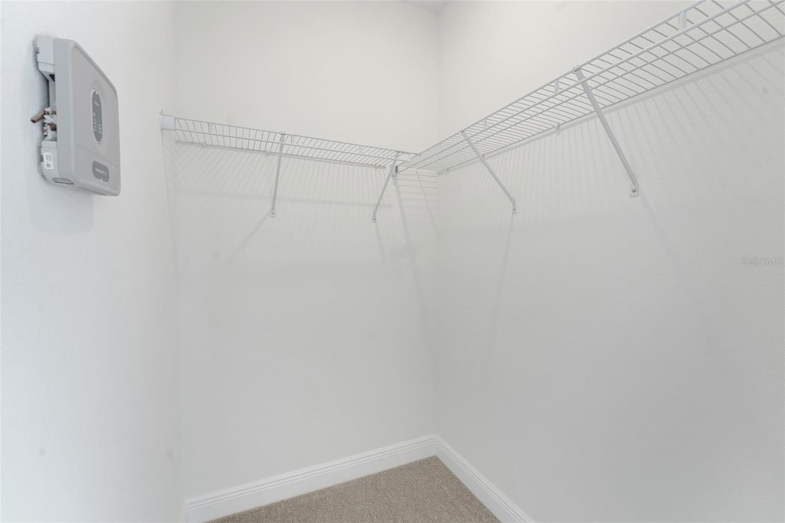17546 VALLEYWOOD PKWY