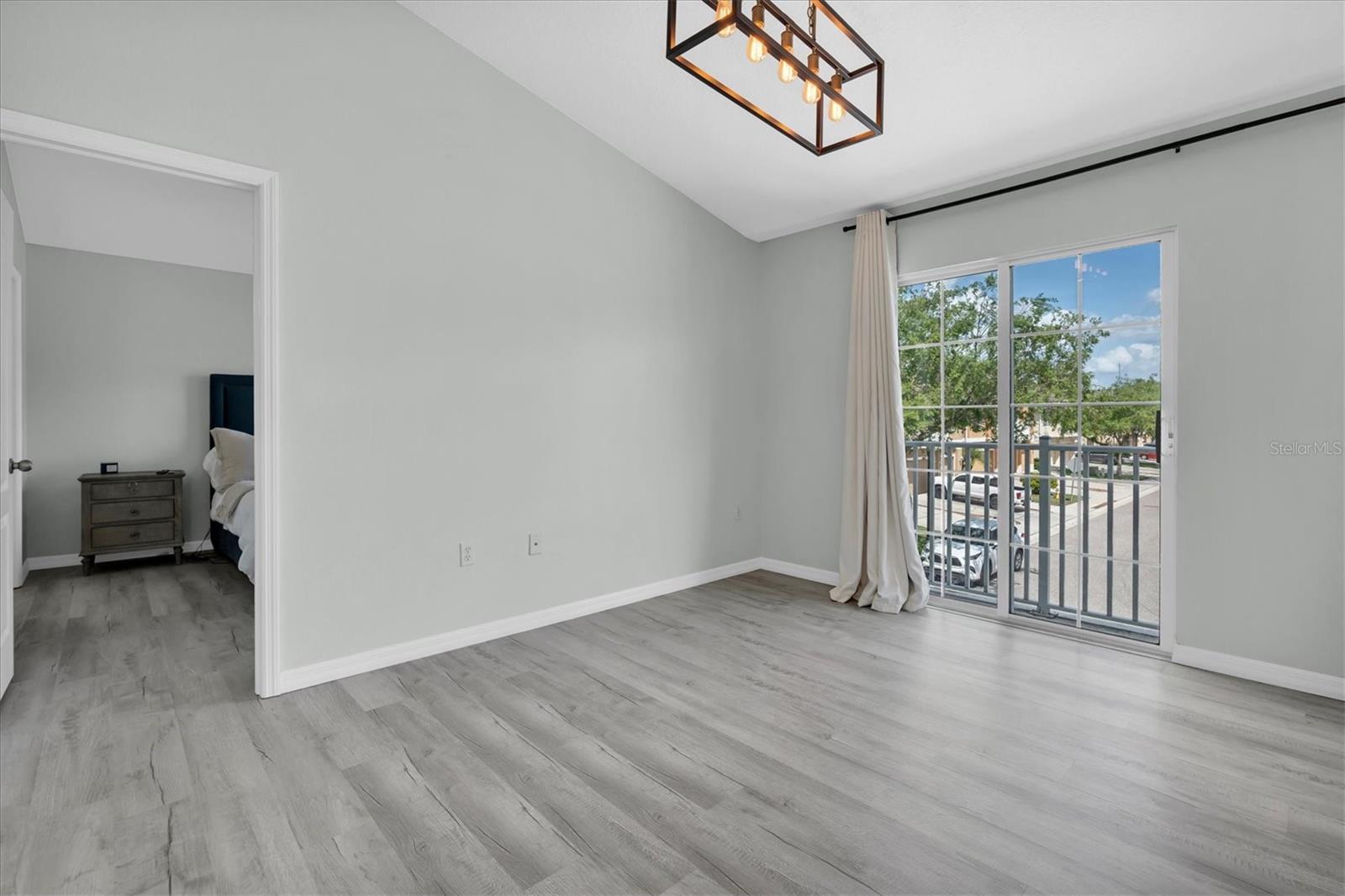 7604 RED MILL CIRCLE