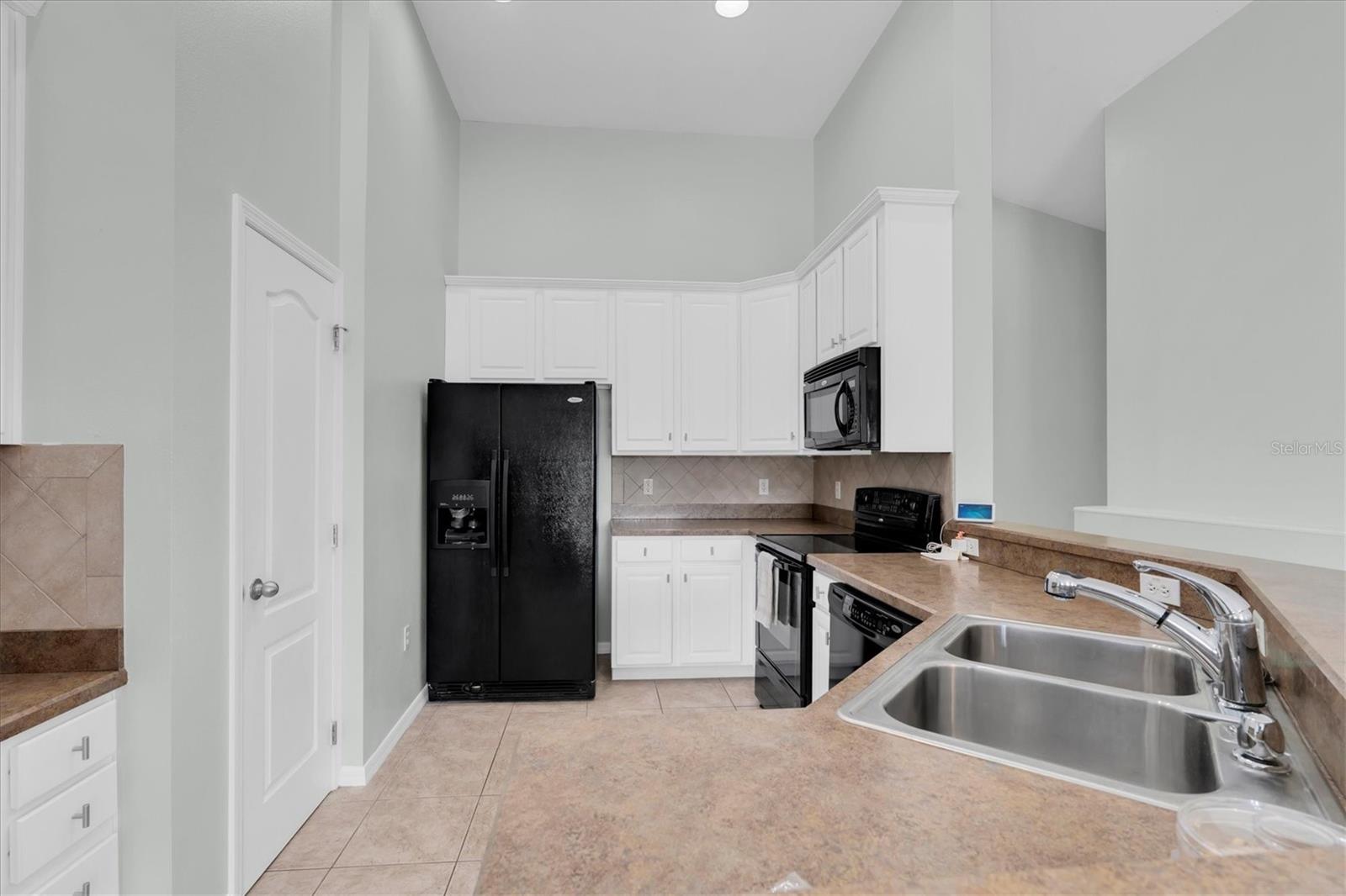 7604 RED MILL CIRCLE