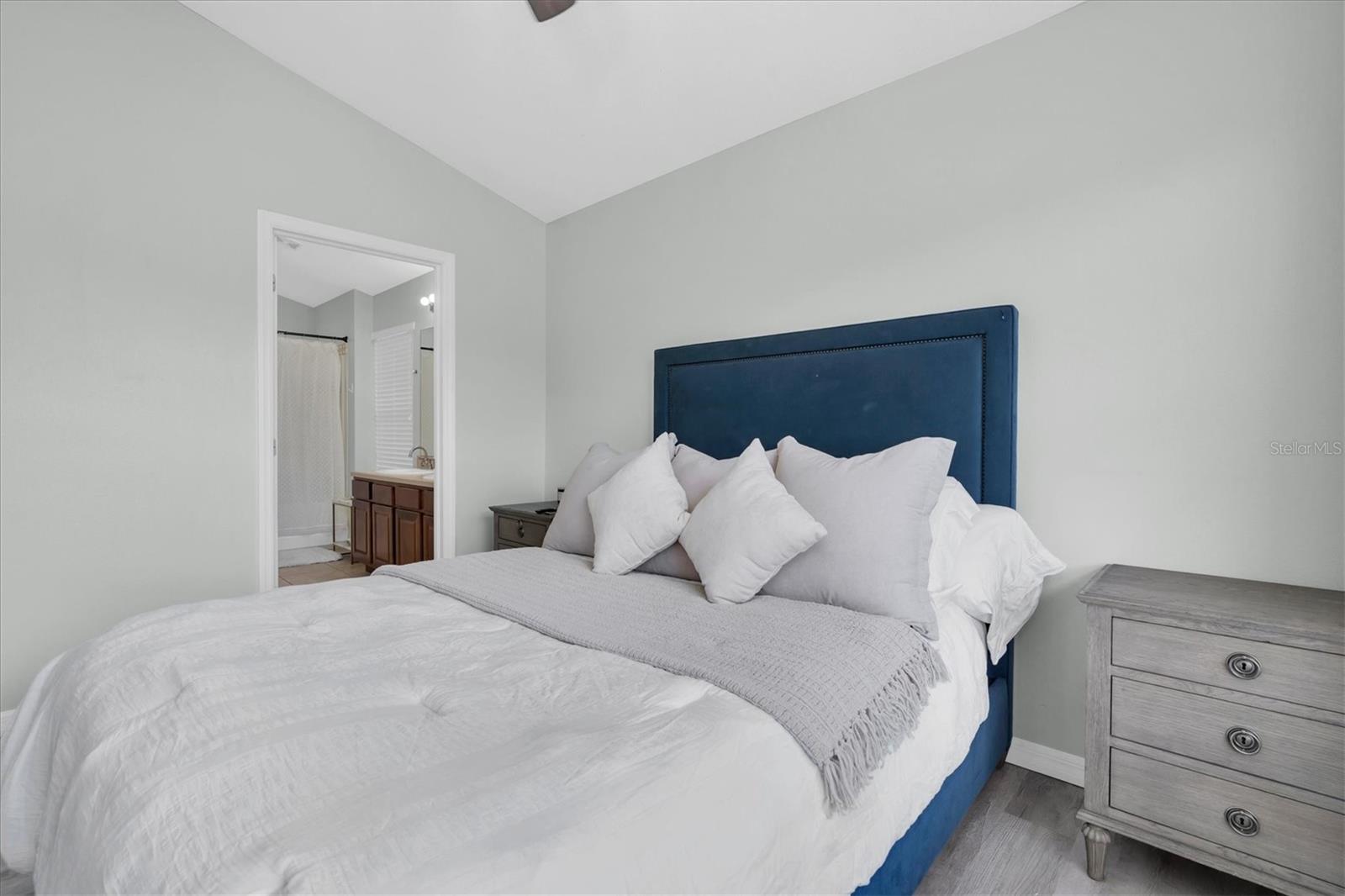 7604 RED MILL CIRCLE