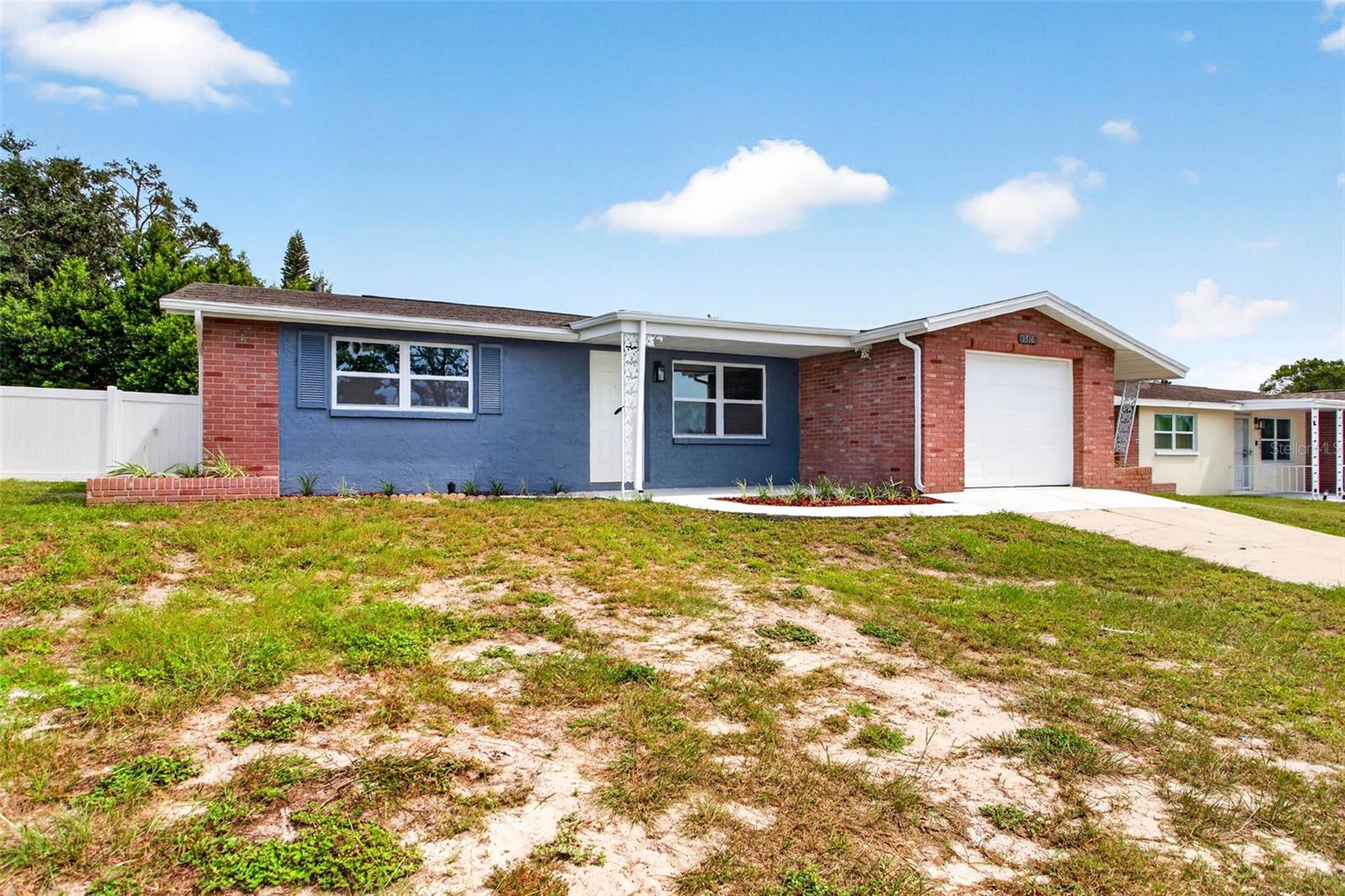 9516 GRAY FOX LN