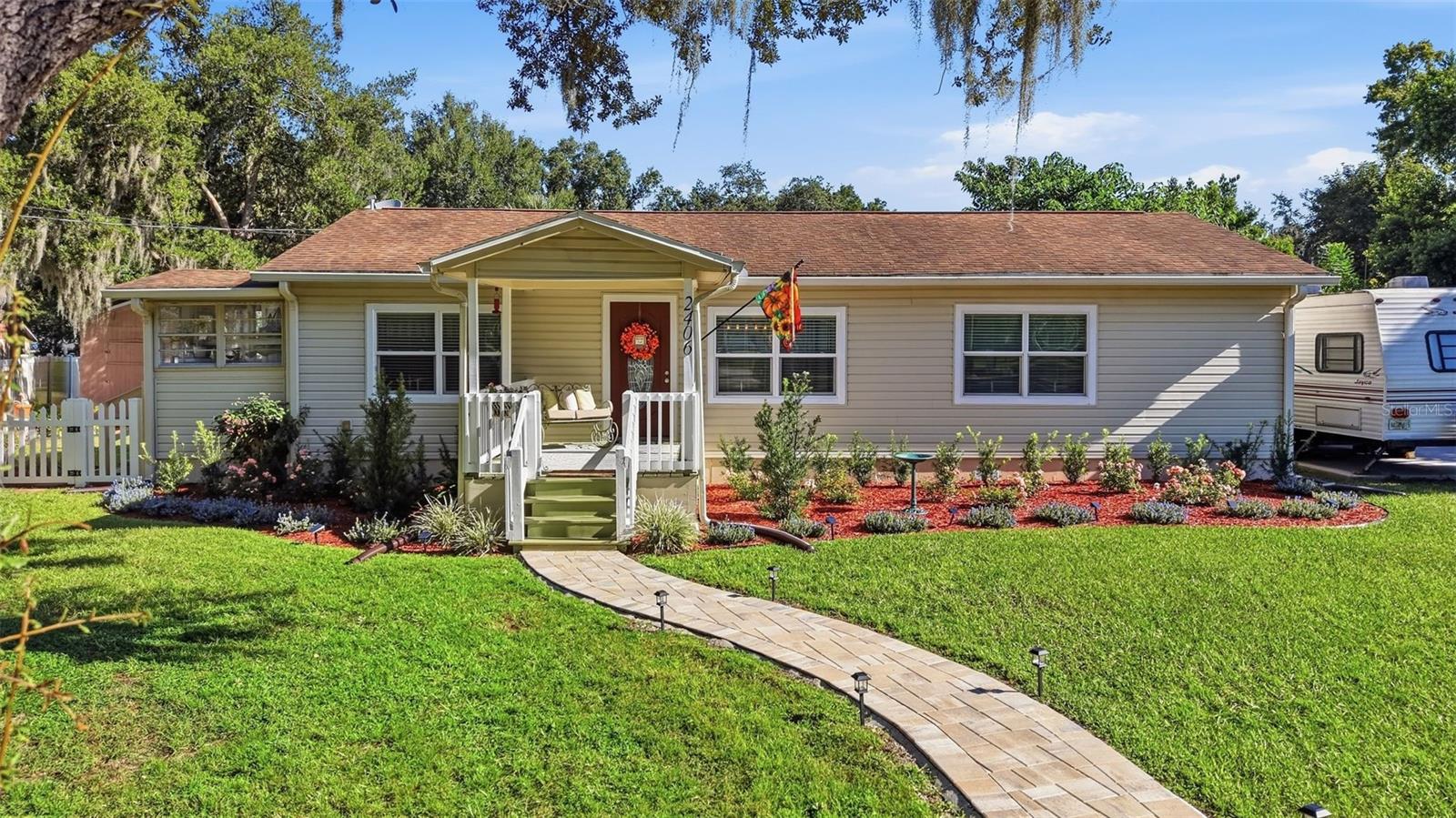2406 Durant Rd, Valrico