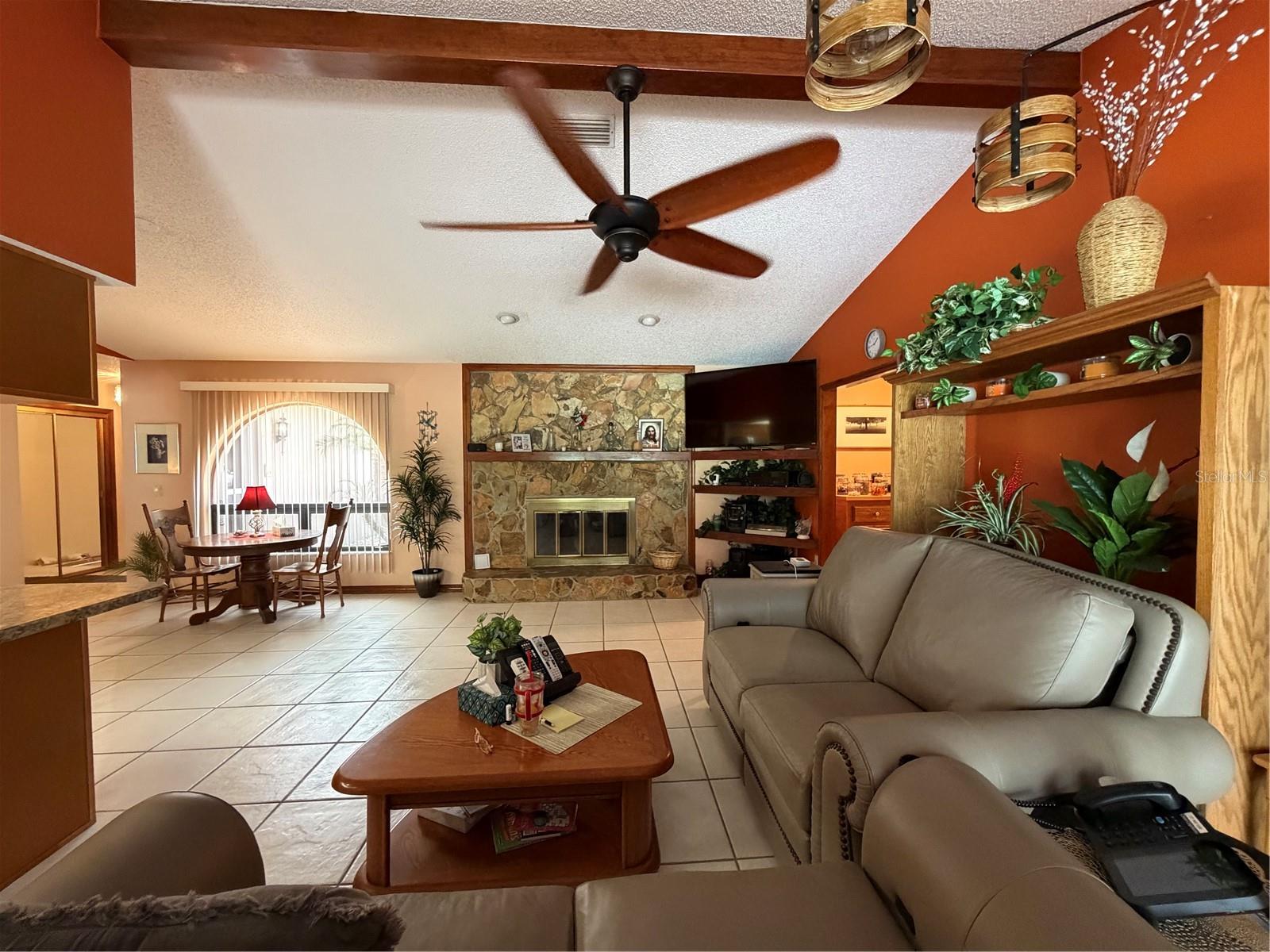 18216 MONTEVERDE DR
