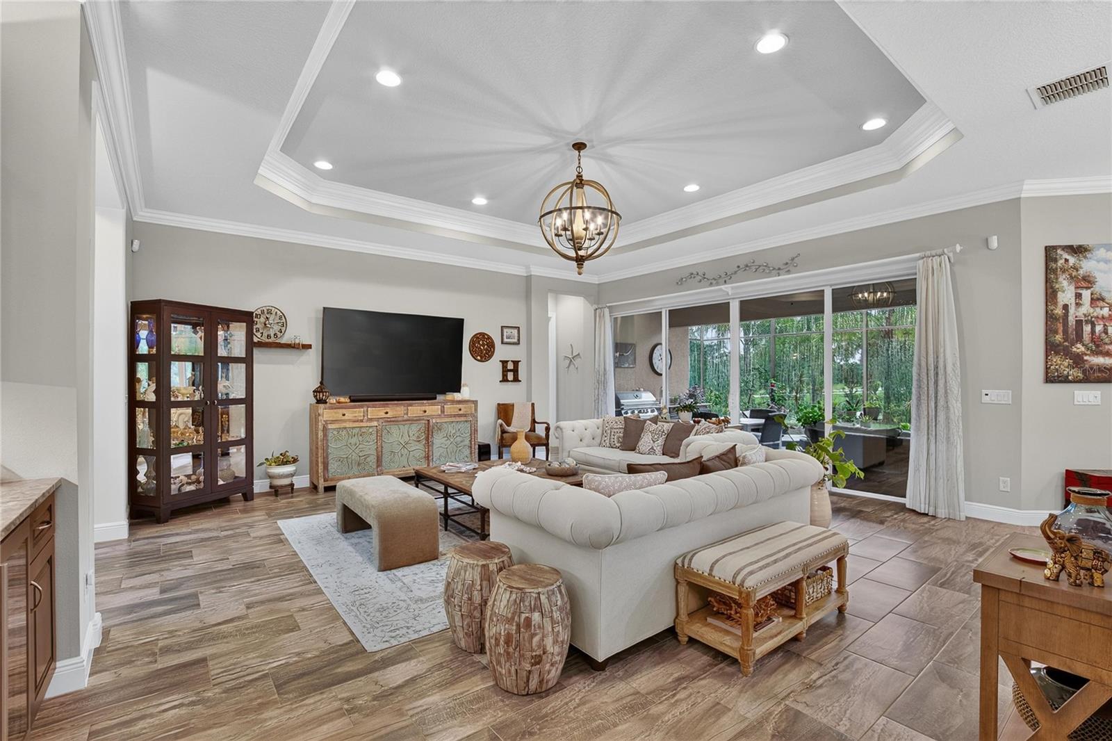 5002 EMERALD ISLE DR