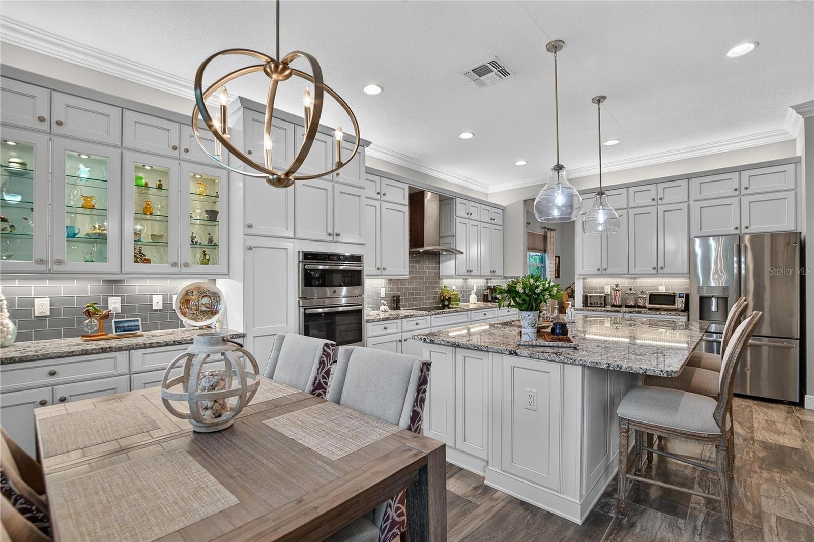 5002 EMERALD ISLE DR