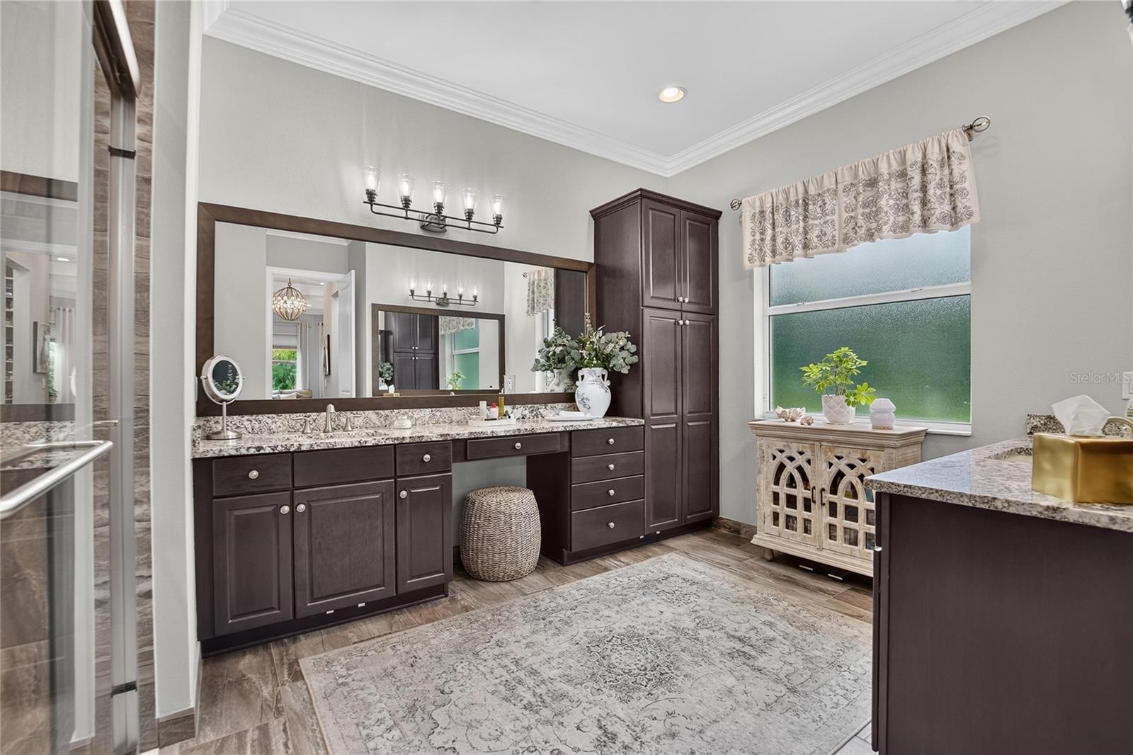 5002 EMERALD ISLE DR