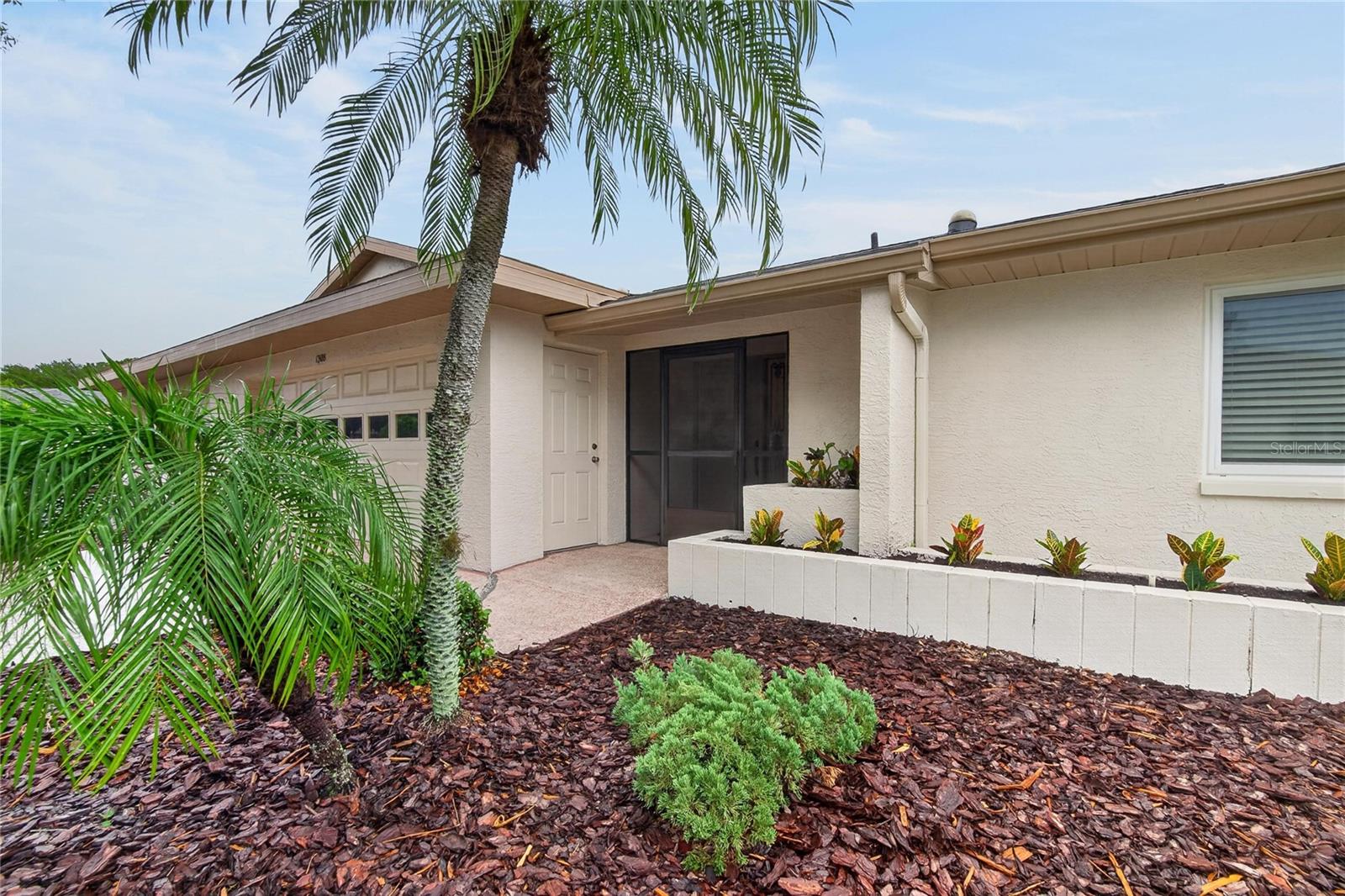 1308 LELAND DR #1308