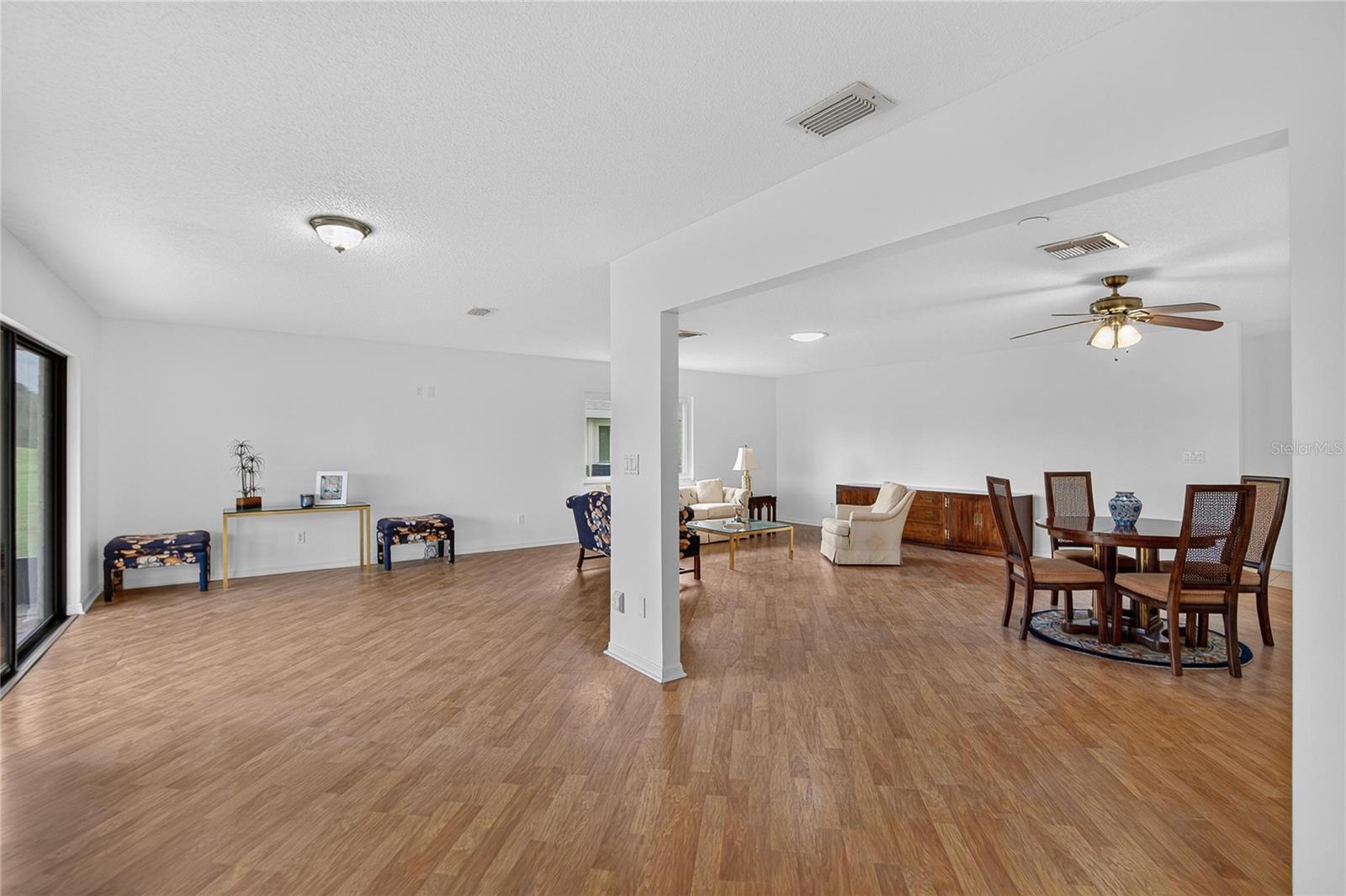 1308 LELAND DR #1308