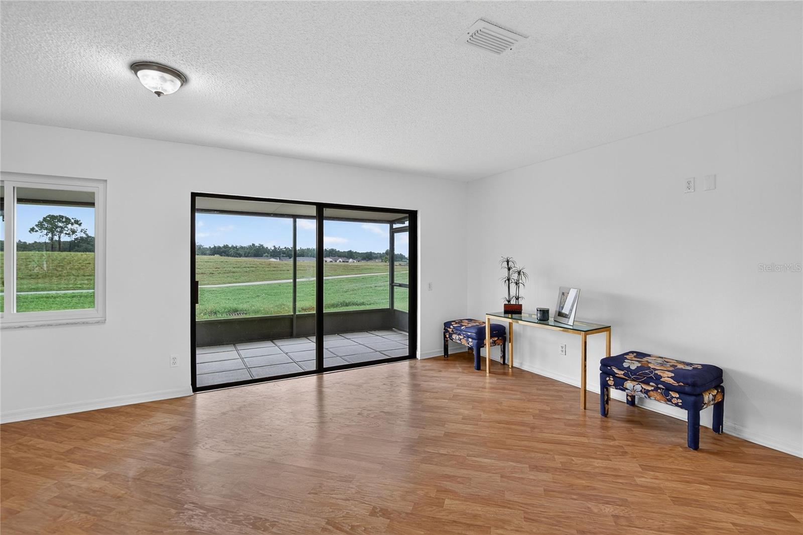 1308 LELAND DR #1308