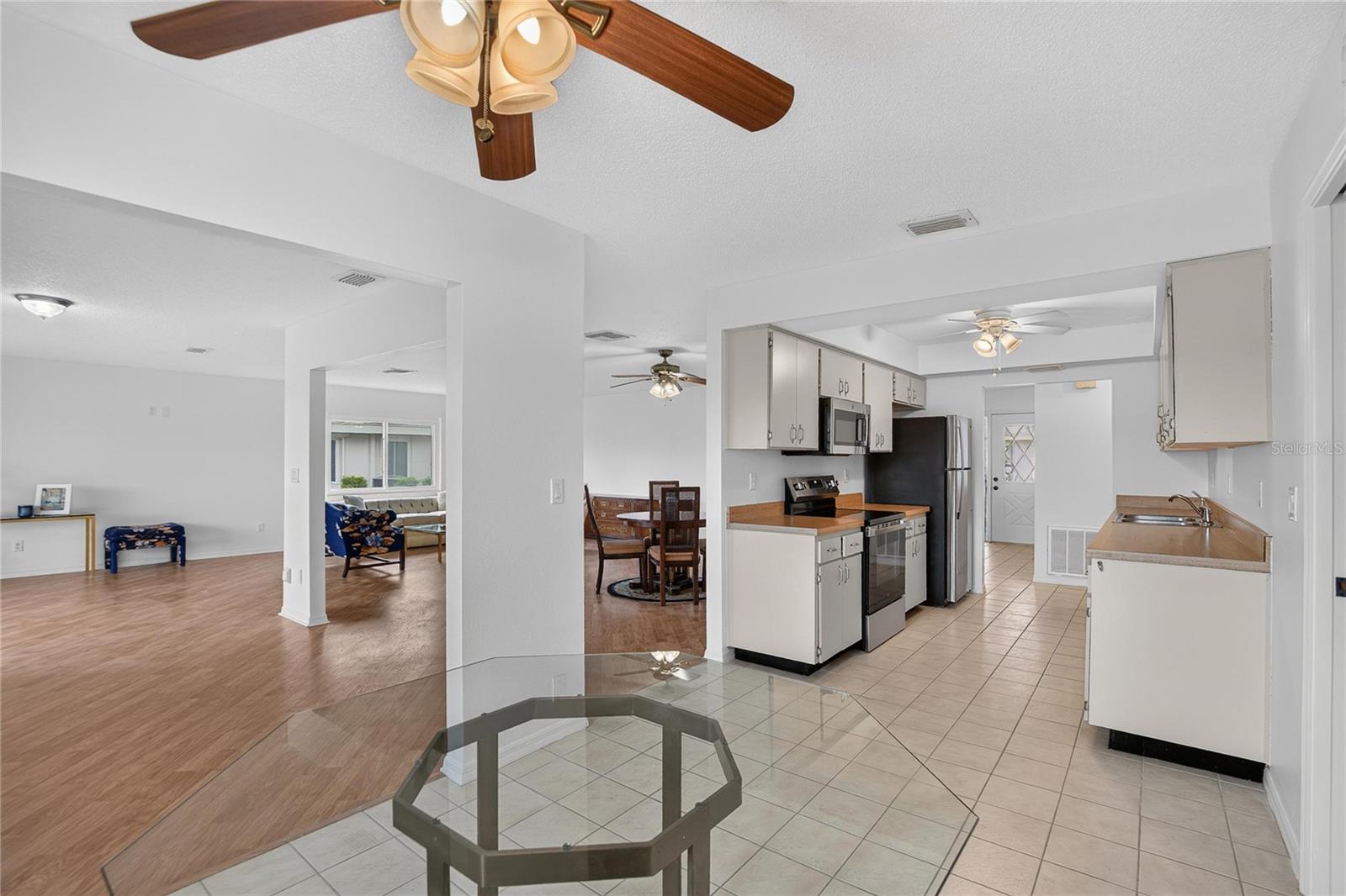 1308 LELAND DR #1308