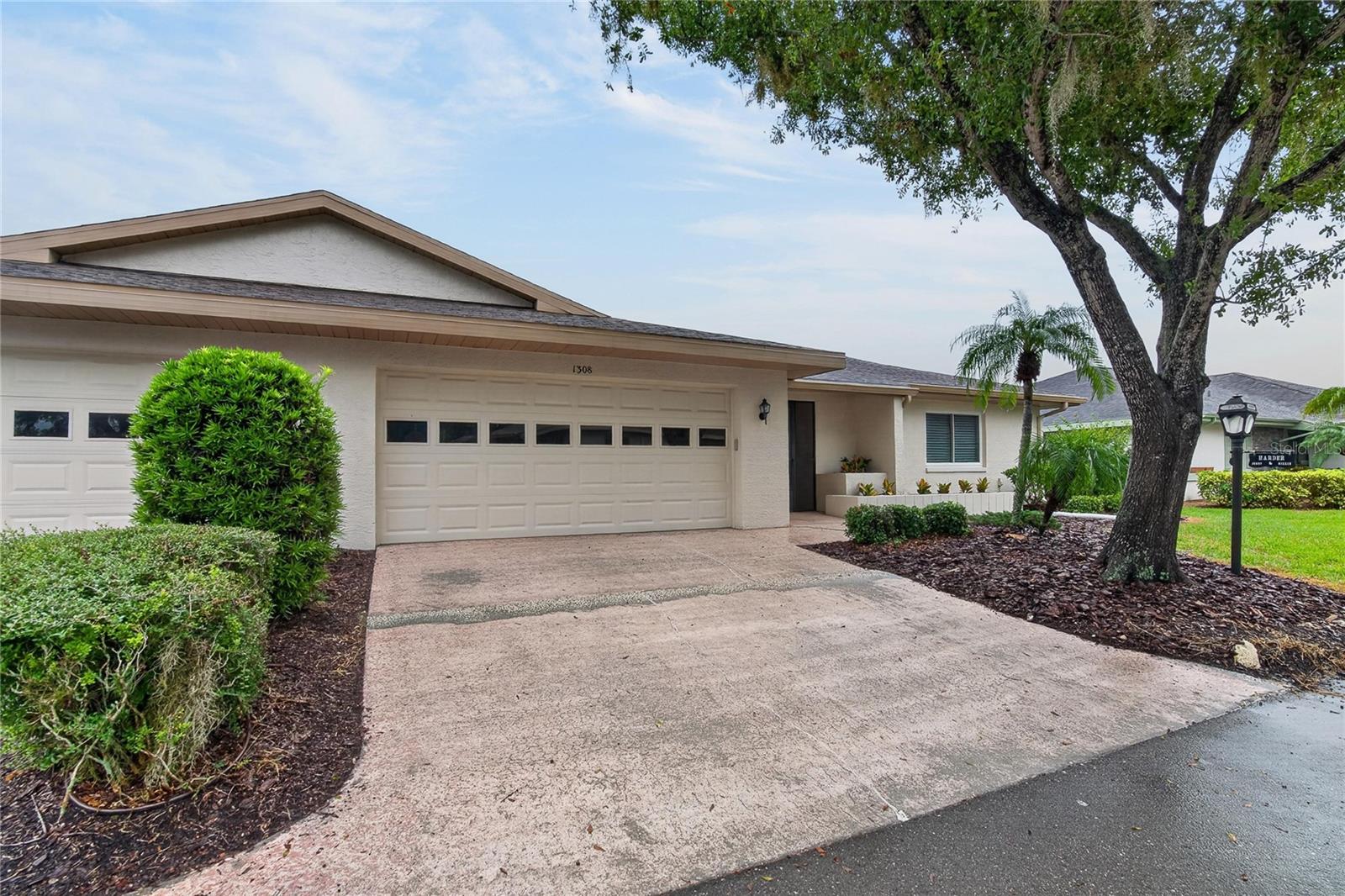 1308 LELAND DR #1308