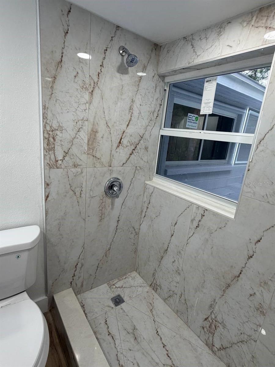 924 VALMAR ST