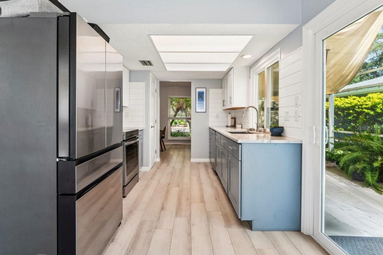 4254 MARINE PKWY