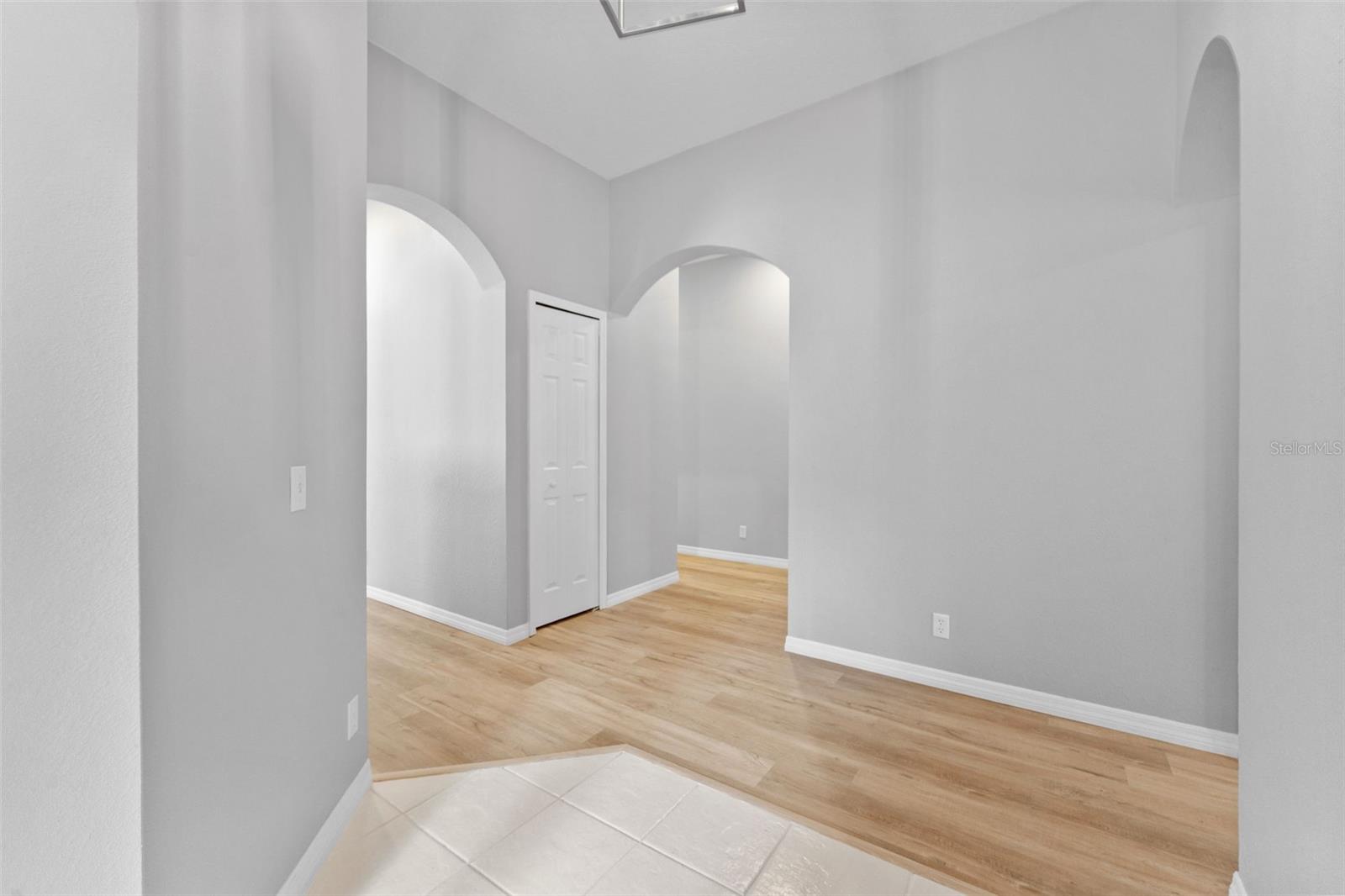 19009 FISHERMANS BEND DR