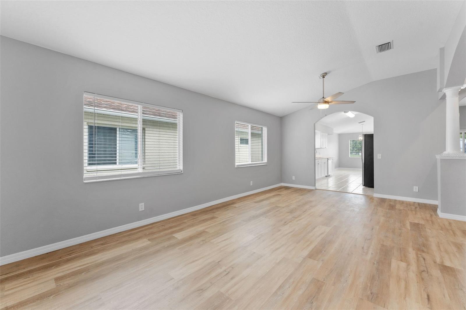 19009 FISHERMANS BEND DR