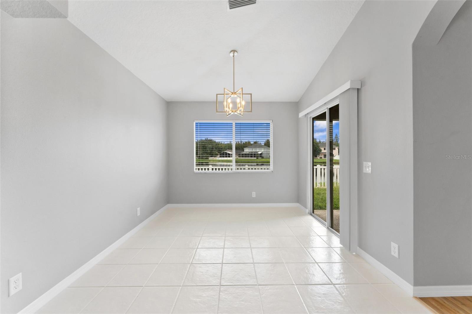 19009 FISHERMANS BEND DR