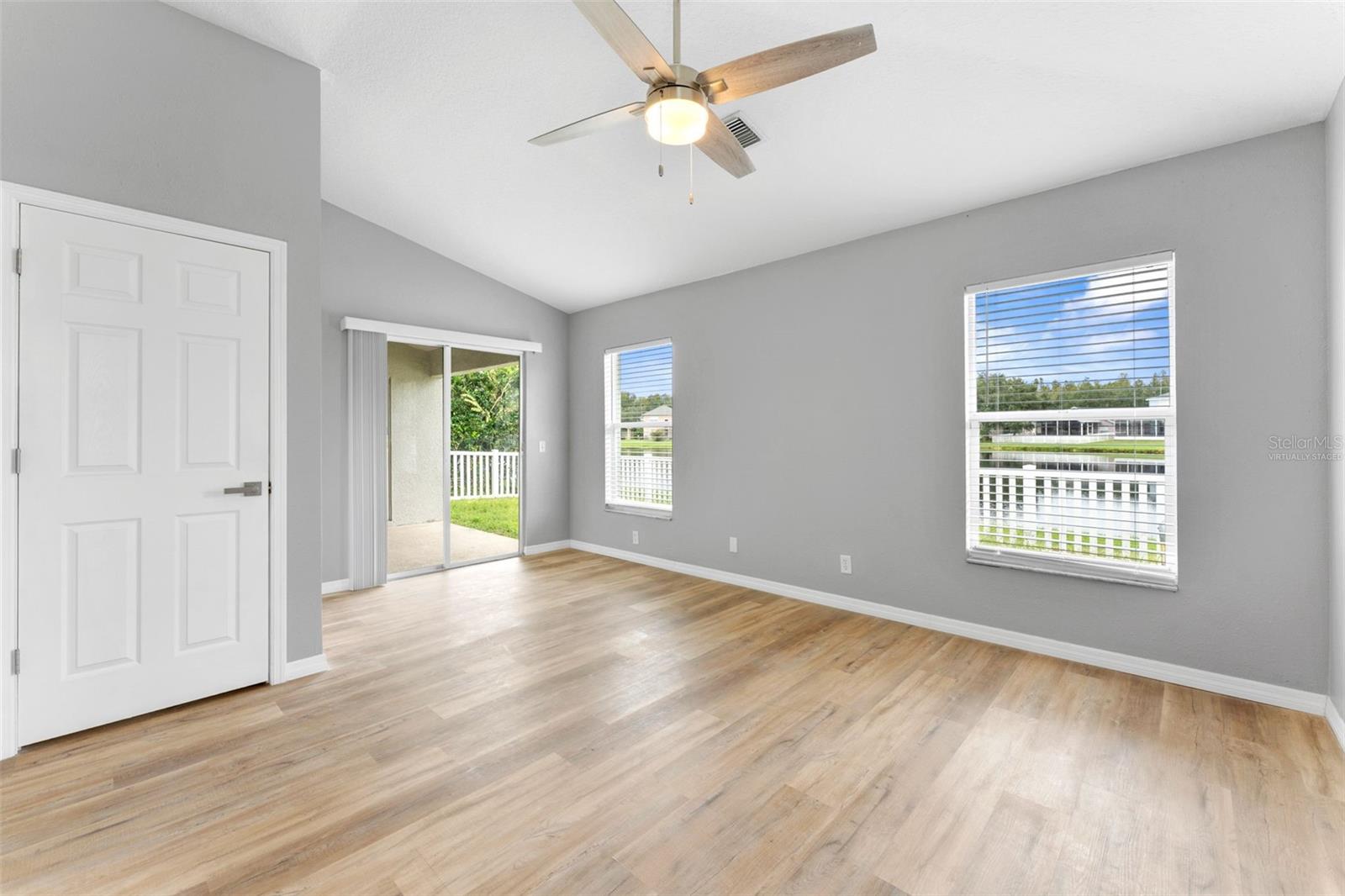 19009 FISHERMANS BEND DR