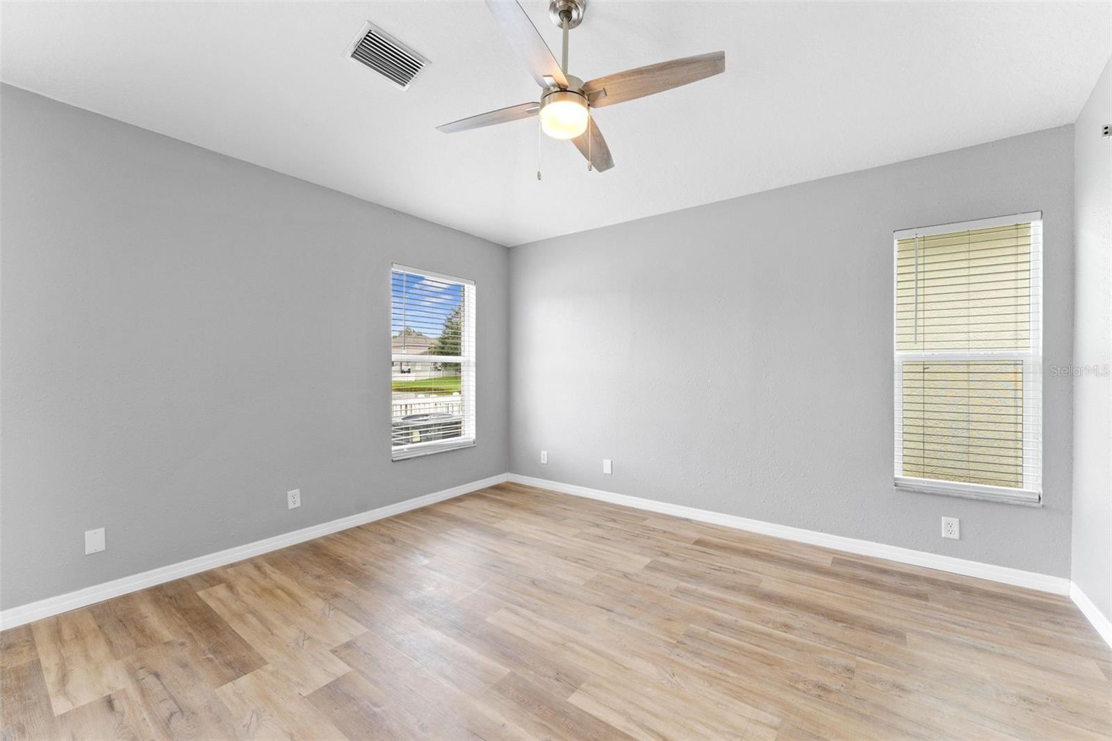 19009 FISHERMANS BEND DR