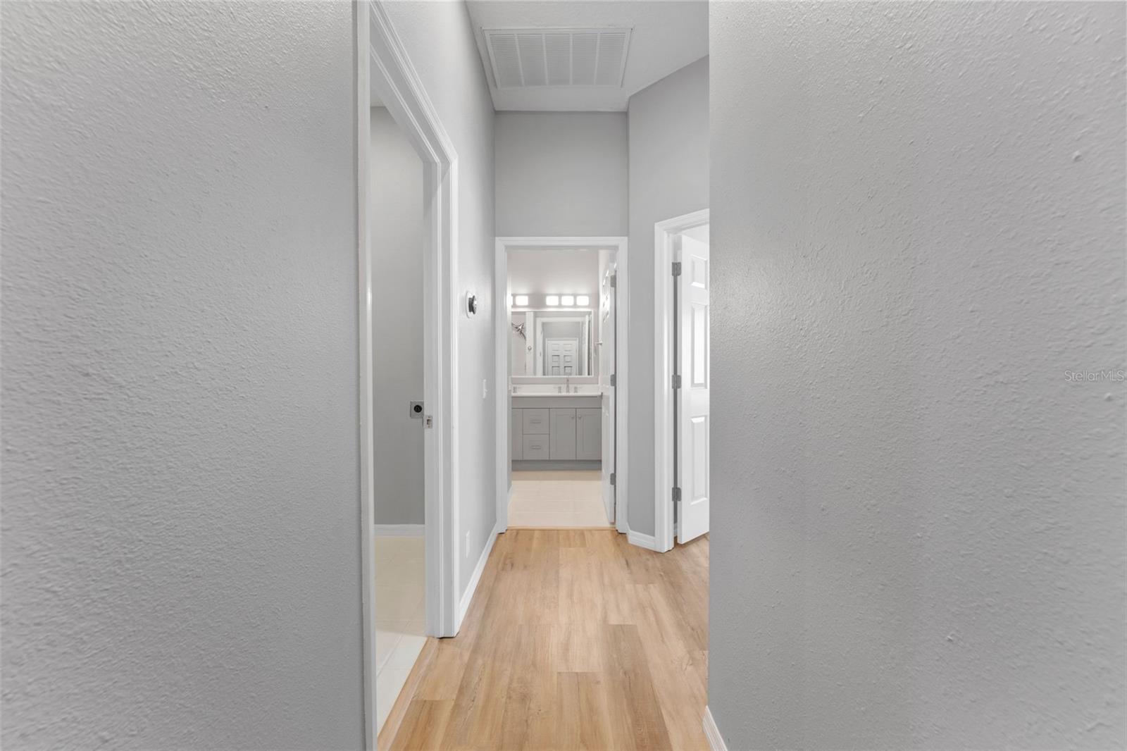 19009 FISHERMANS BEND DR