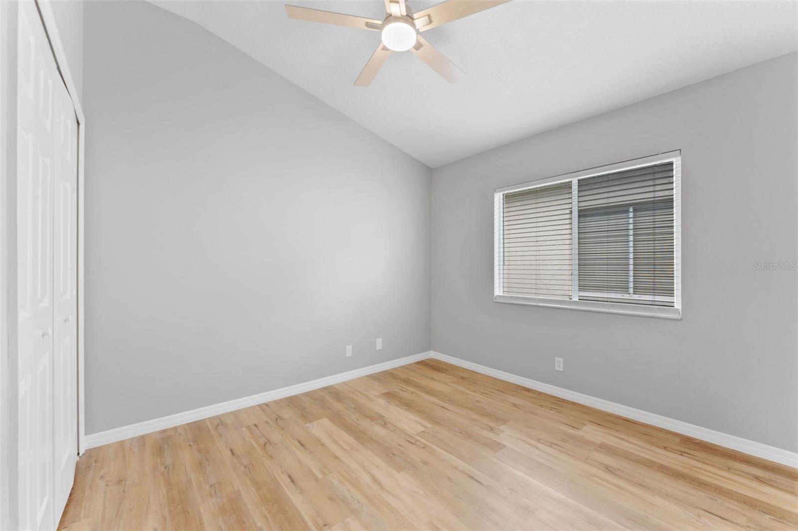 19009 FISHERMANS BEND DR
