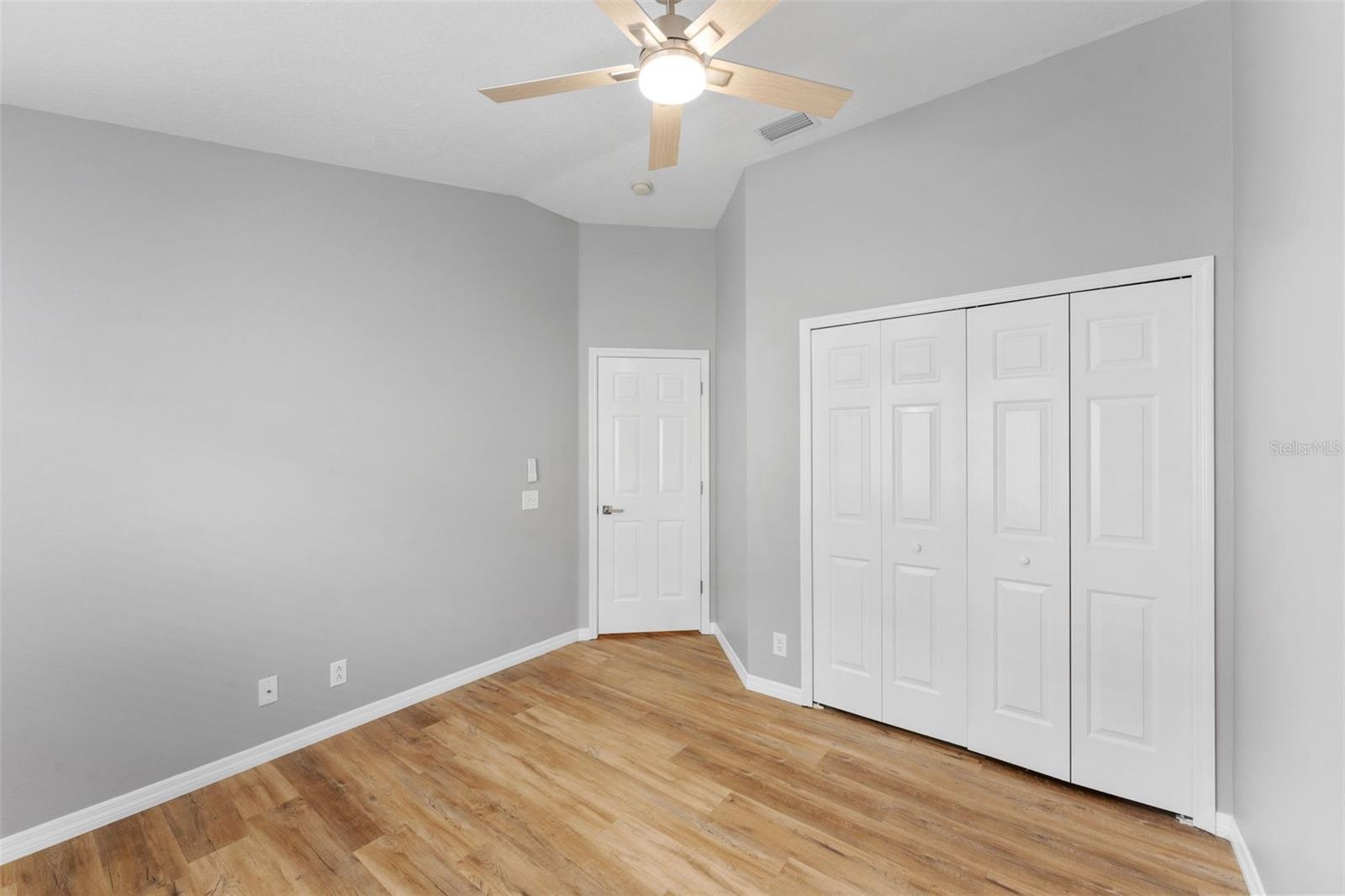 19009 FISHERMANS BEND DR