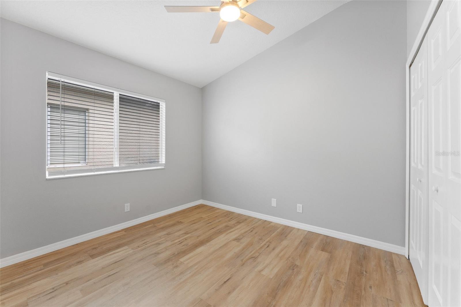 19009 FISHERMANS BEND DR