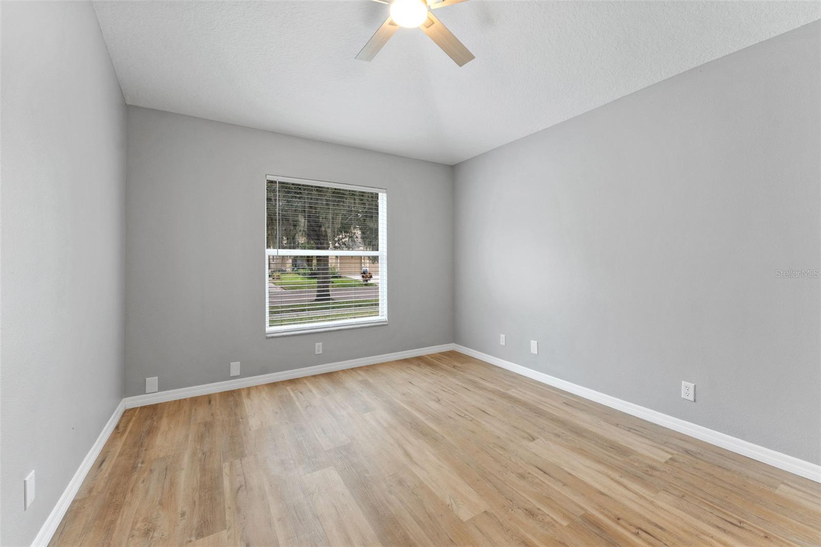 19009 FISHERMANS BEND DR
