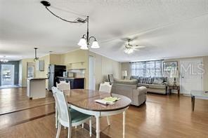 2400 LEMUR DR