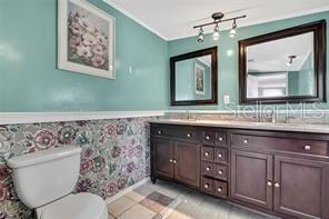 2400 LEMUR DR